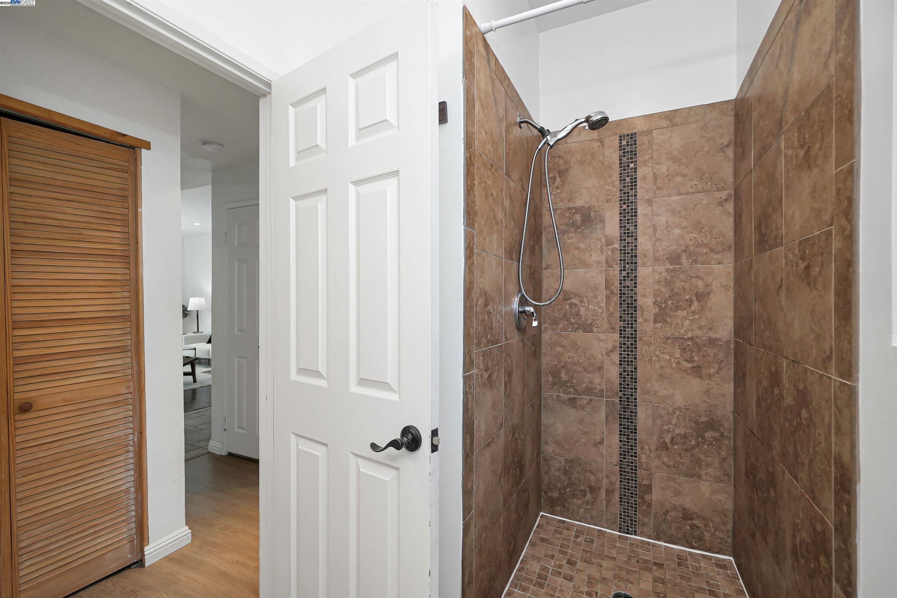 Photo #24: 41098049 Listing: Photo #24
