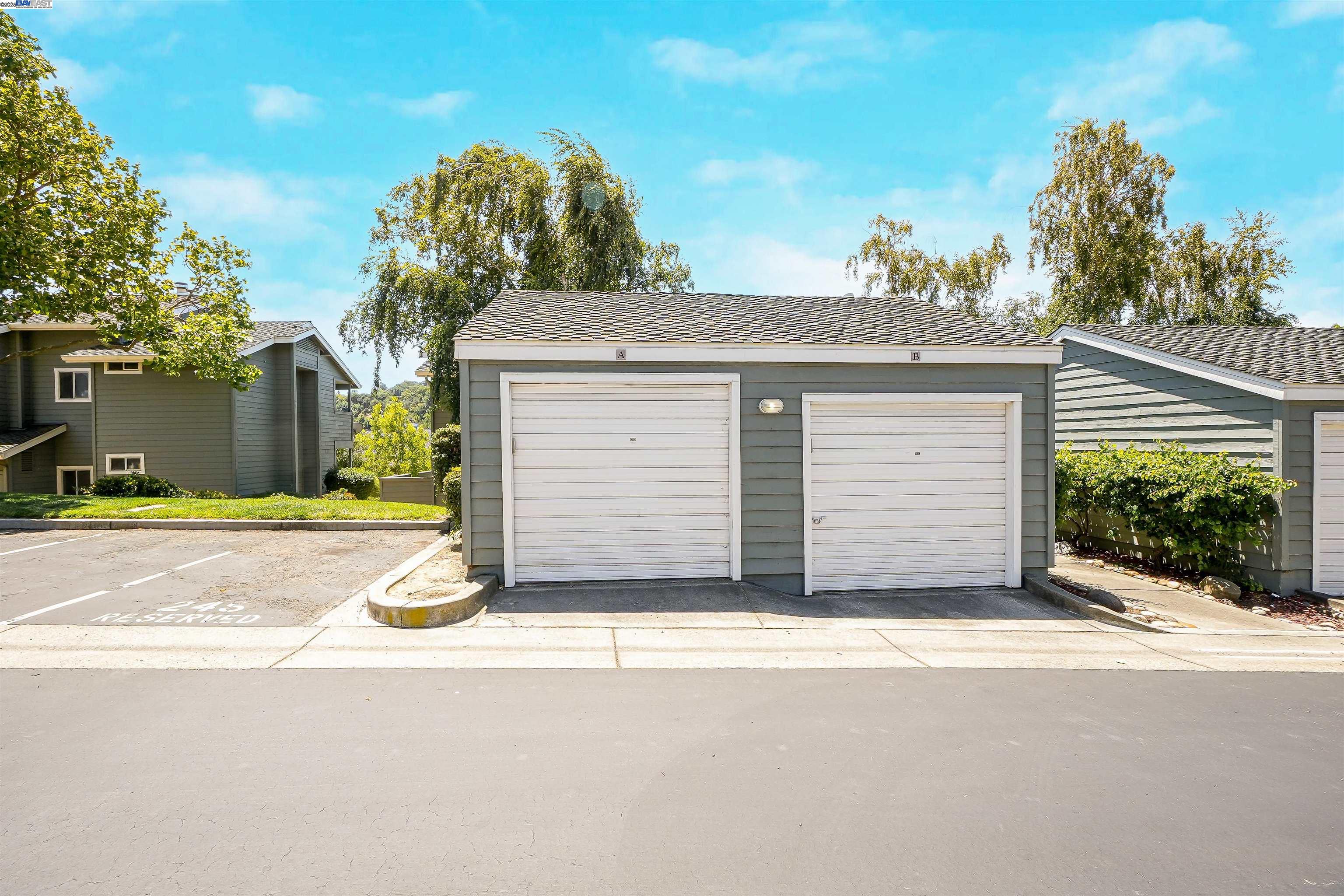 Photo #39: 41098049 Listing: Photo #39
