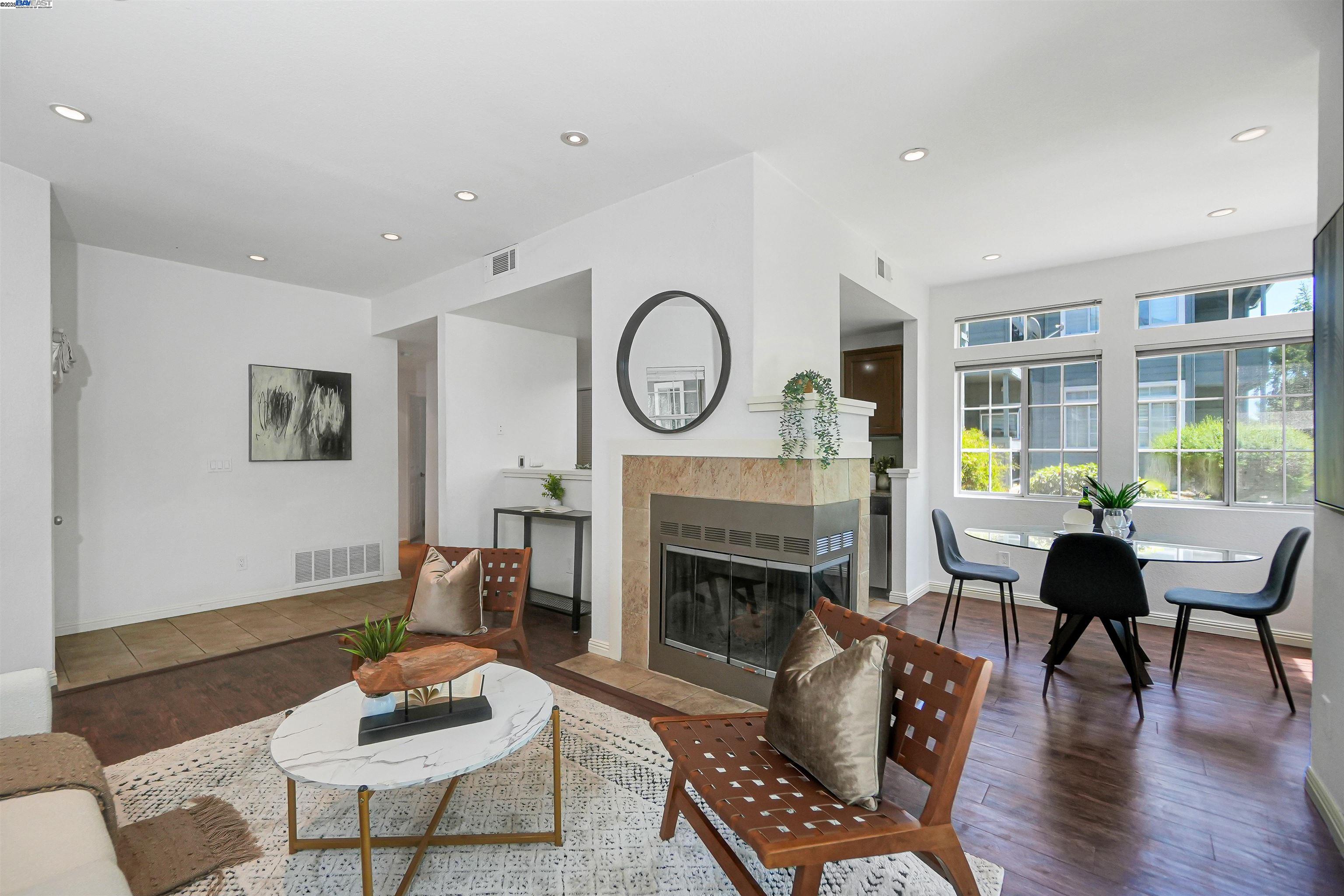 Photo #8: 41098049 Listing: Photo #8