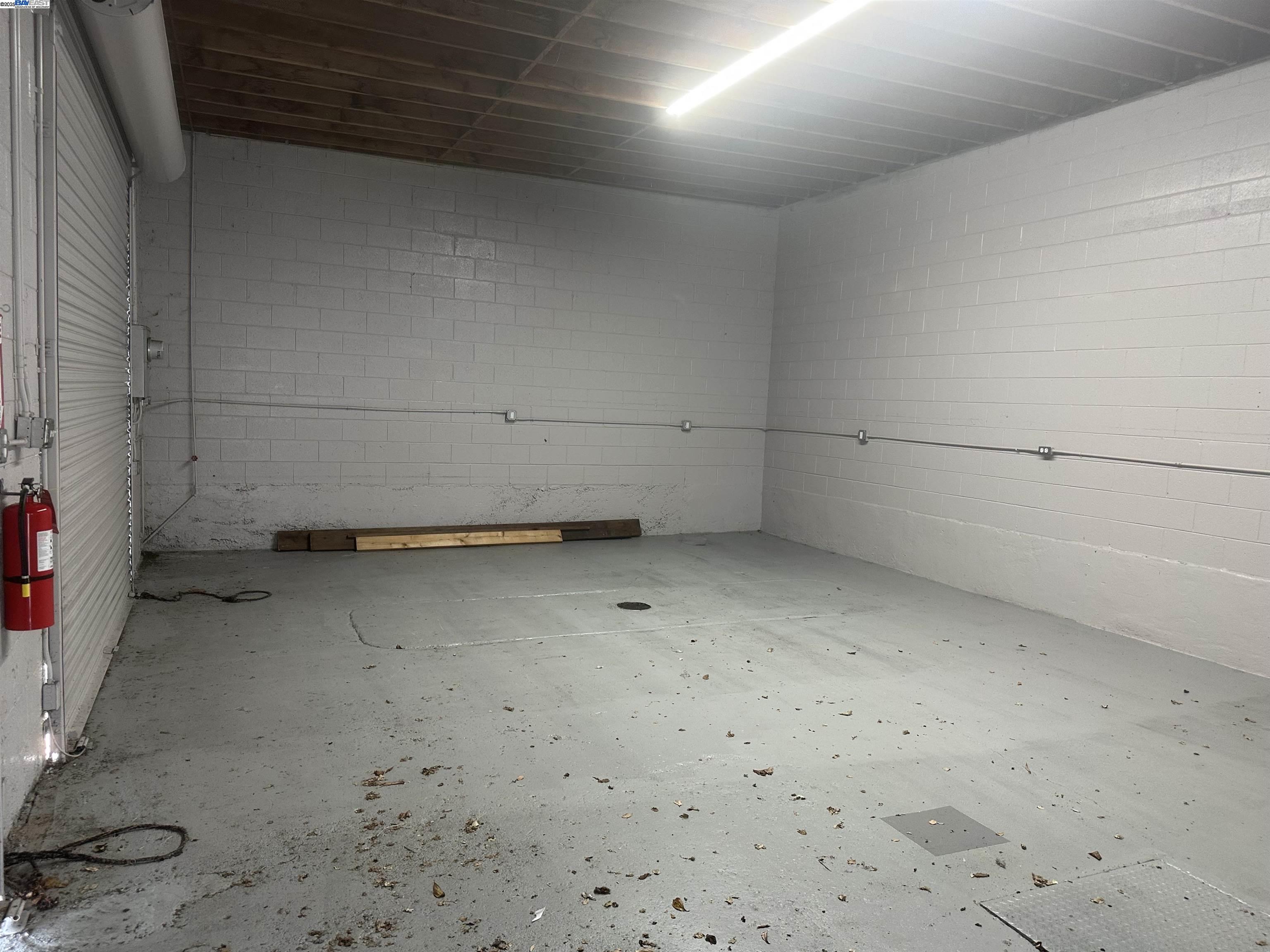 Detail Gallery Image 6 of 15 For 4401 Market Street, Oakland,  CA 94619-3423 - – Beds | – Baths