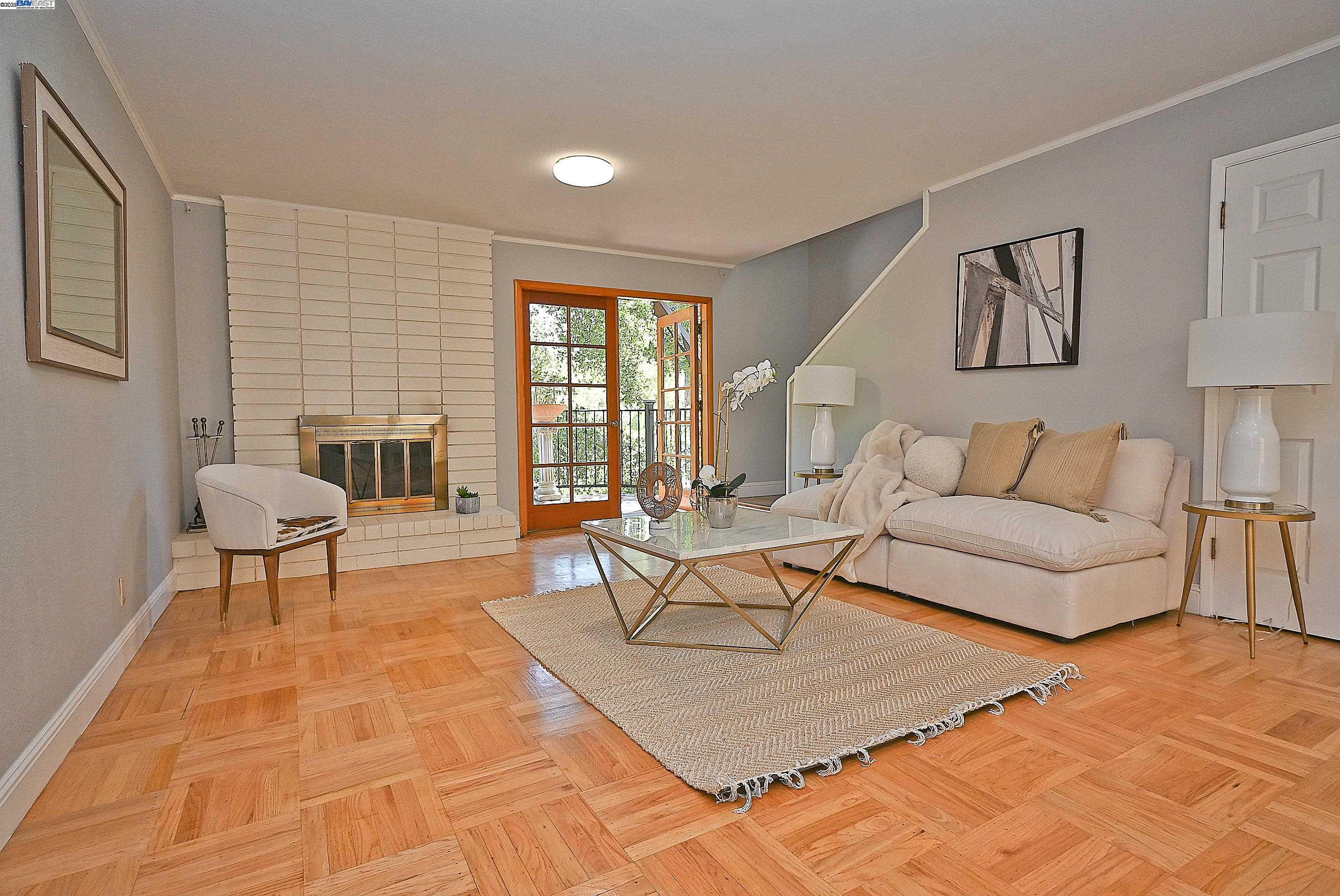 Detail Gallery Image 22 of 60 For 38 Saint Stephens Dr., Orinda,  CA 94563-1950 - 5 Beds | 3/1 Baths