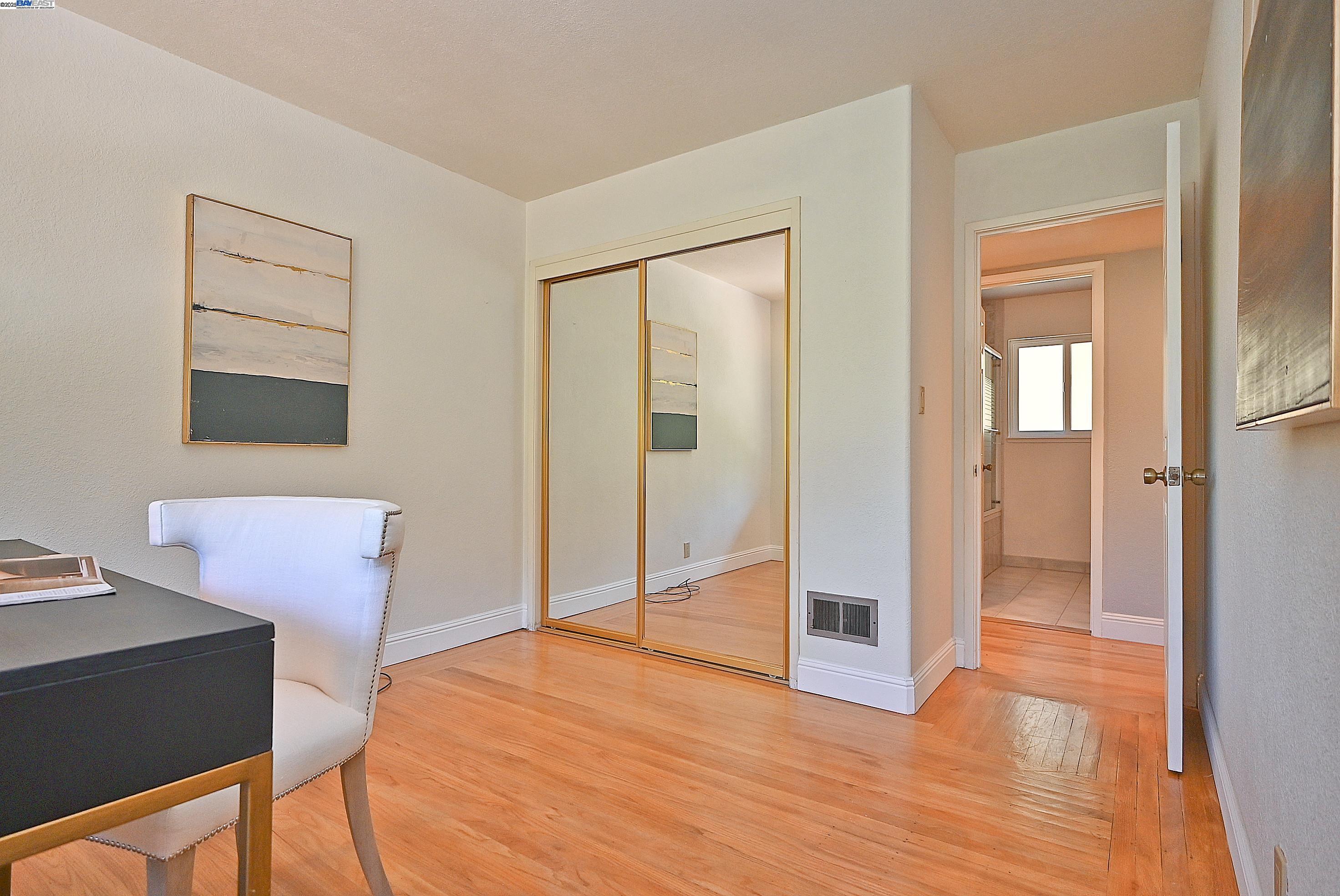 Detail Gallery Image 30 of 60 For 38 Saint Stephens Dr., Orinda,  CA 94563-1950 - 5 Beds | 3/1 Baths