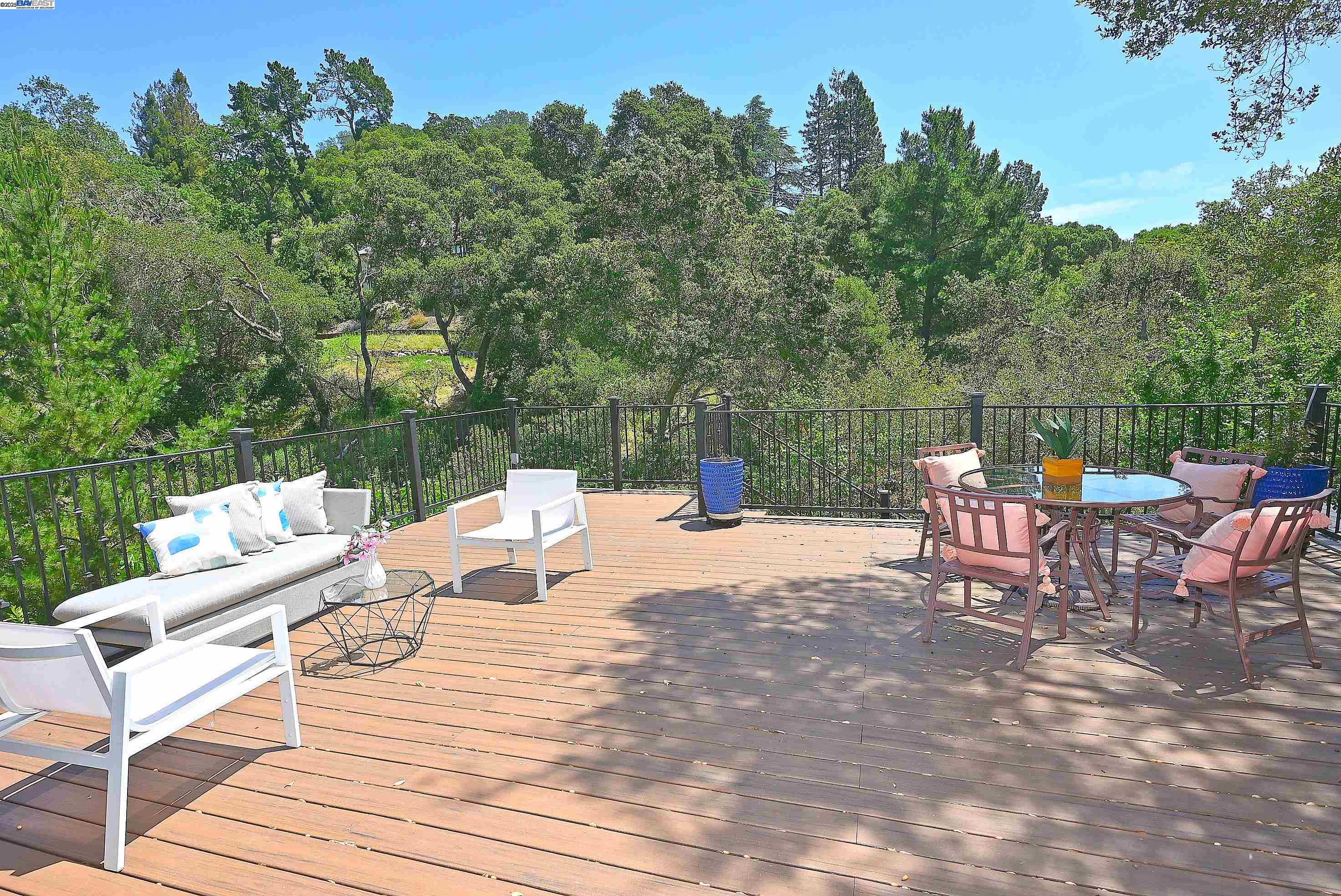 Detail Gallery Image 45 of 60 For 38 Saint Stephens Dr., Orinda,  CA 94563-1950 - 5 Beds | 3/1 Baths