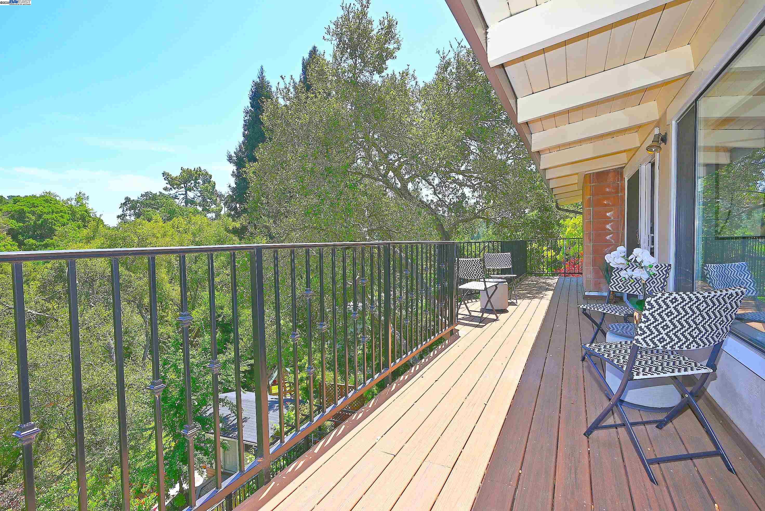 Detail Gallery Image 47 of 60 For 38 Saint Stephens Dr., Orinda,  CA 94563-1950 - 5 Beds | 3/1 Baths