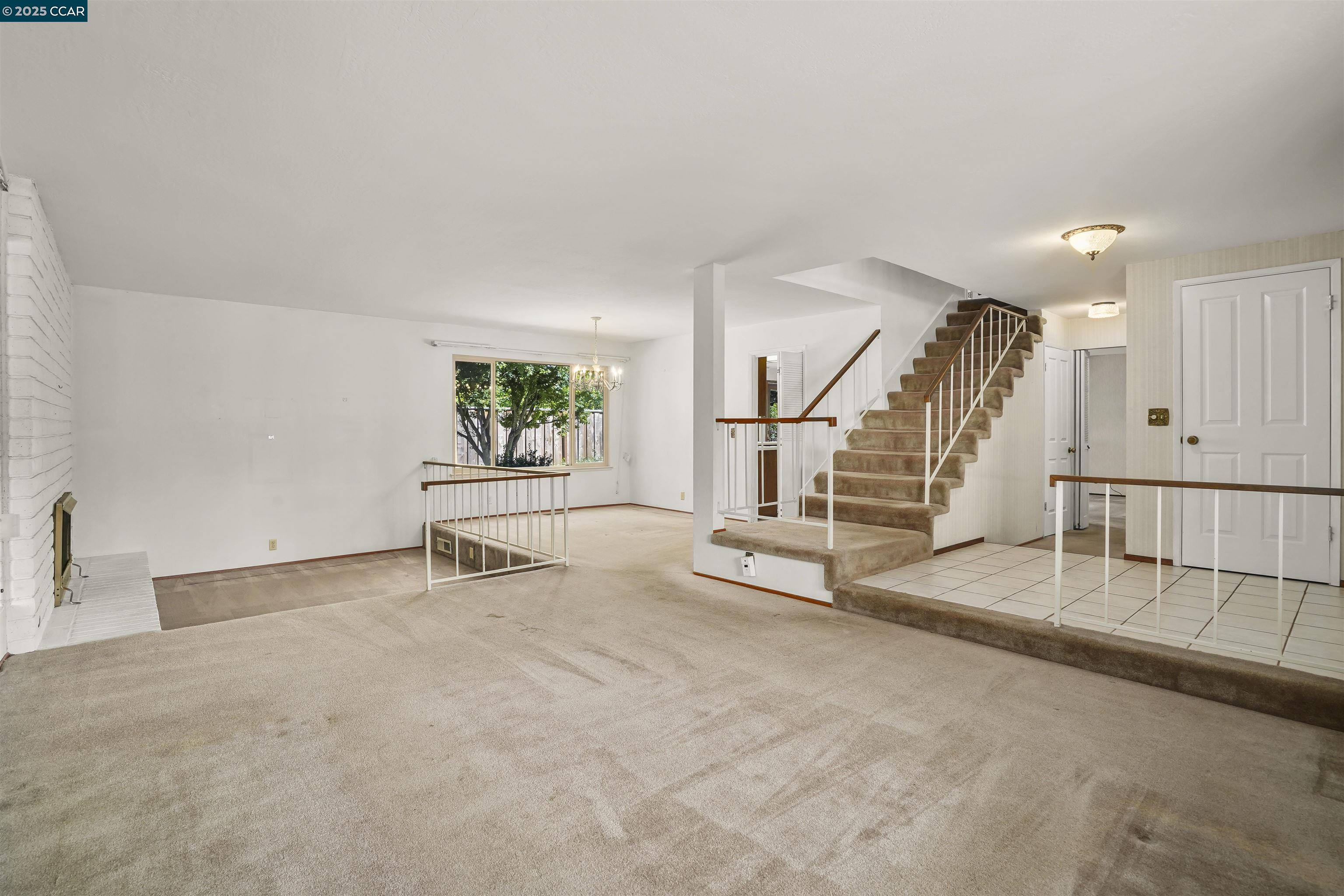 Detail Gallery Image 2 of 36 For 220 Daylight Pl, Danville,  CA 94526 - 5 Beds | 2/1 Baths