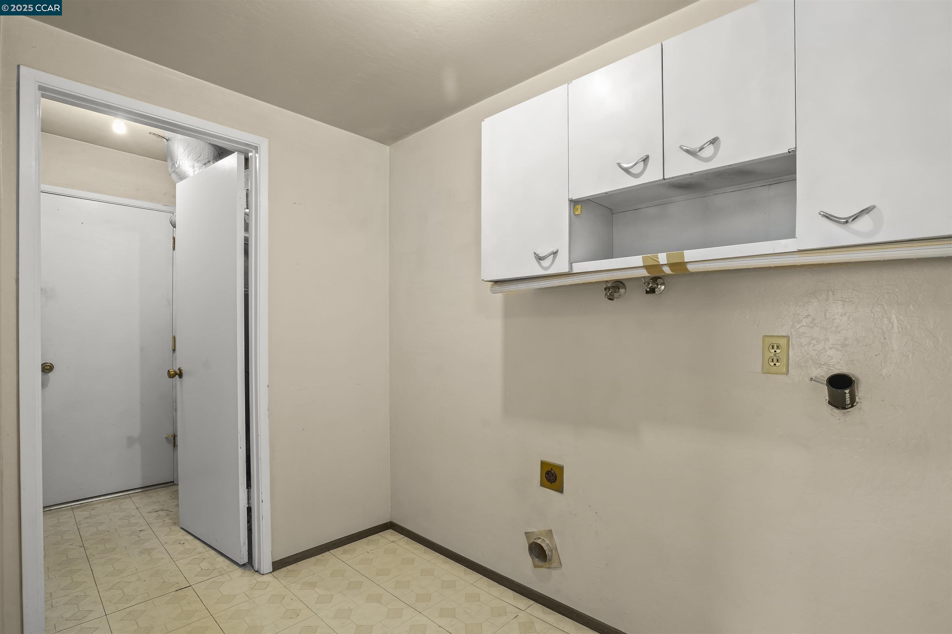Detail Gallery Image 29 of 36 For 220 Daylight Pl, Danville,  CA 94526 - 5 Beds | 2/1 Baths