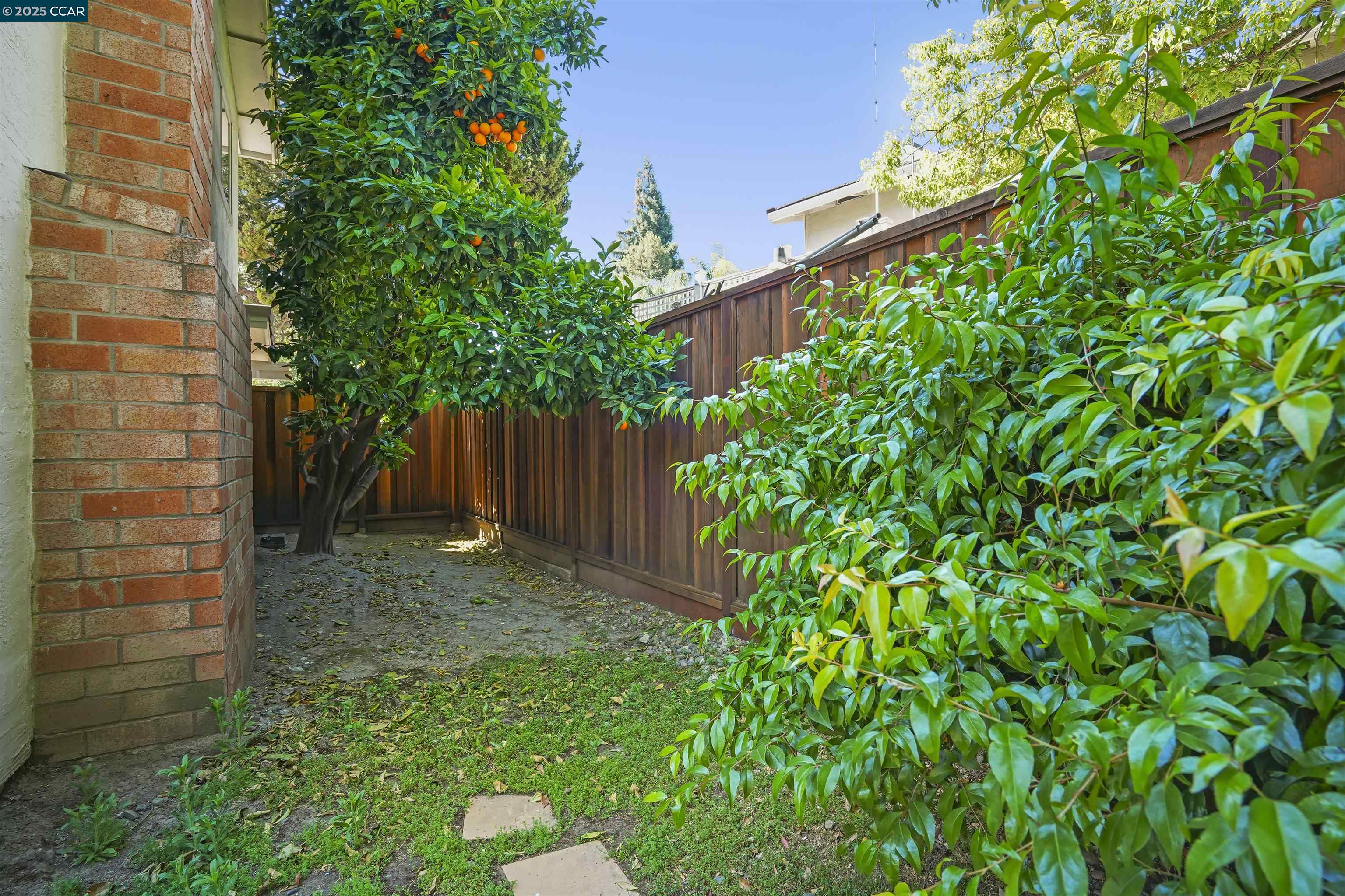 Detail Gallery Image 33 of 36 For 220 Daylight Pl, Danville,  CA 94526 - 5 Beds | 2/1 Baths