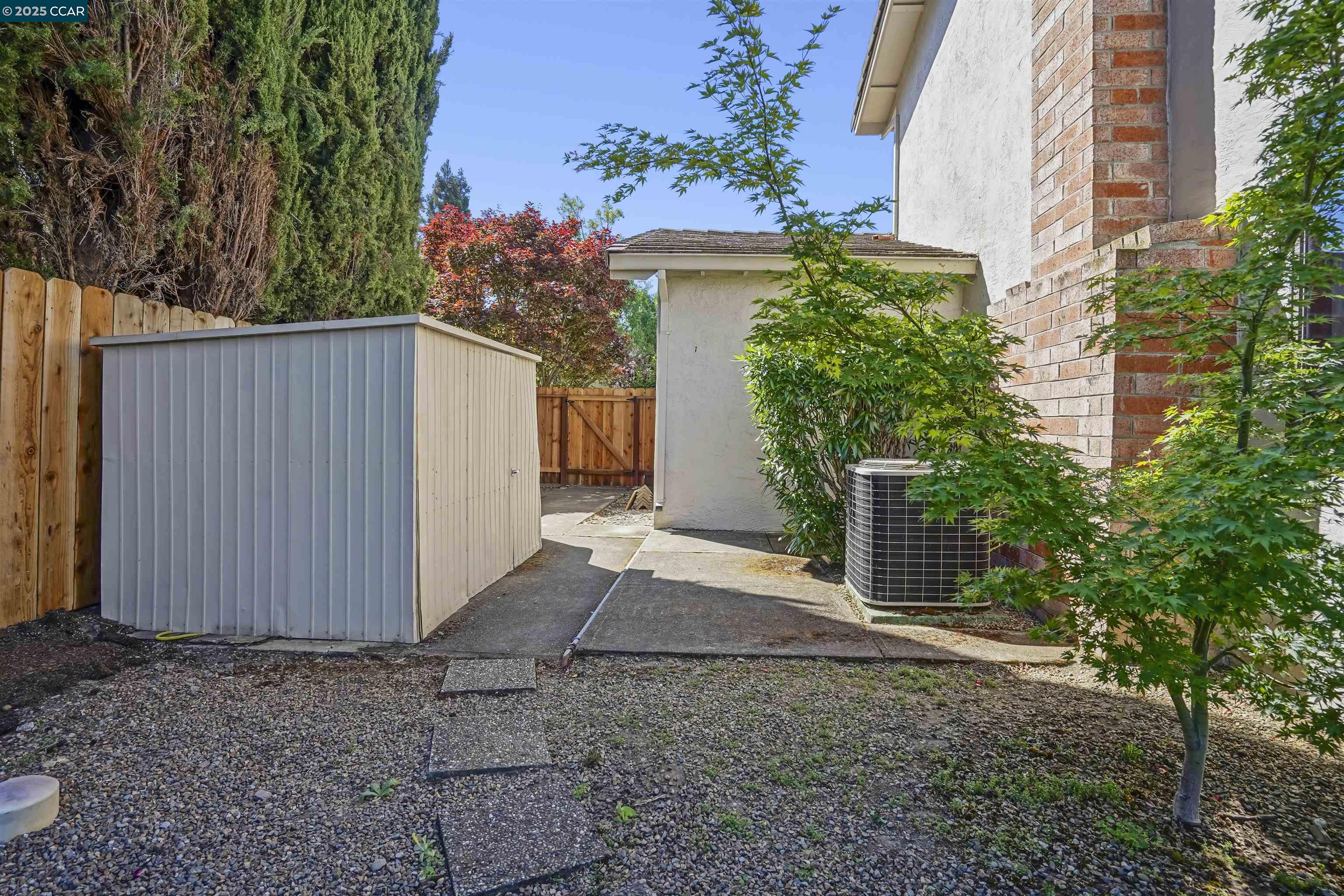 Detail Gallery Image 34 of 36 For 220 Daylight Pl, Danville,  CA 94526 - 5 Beds | 2/1 Baths