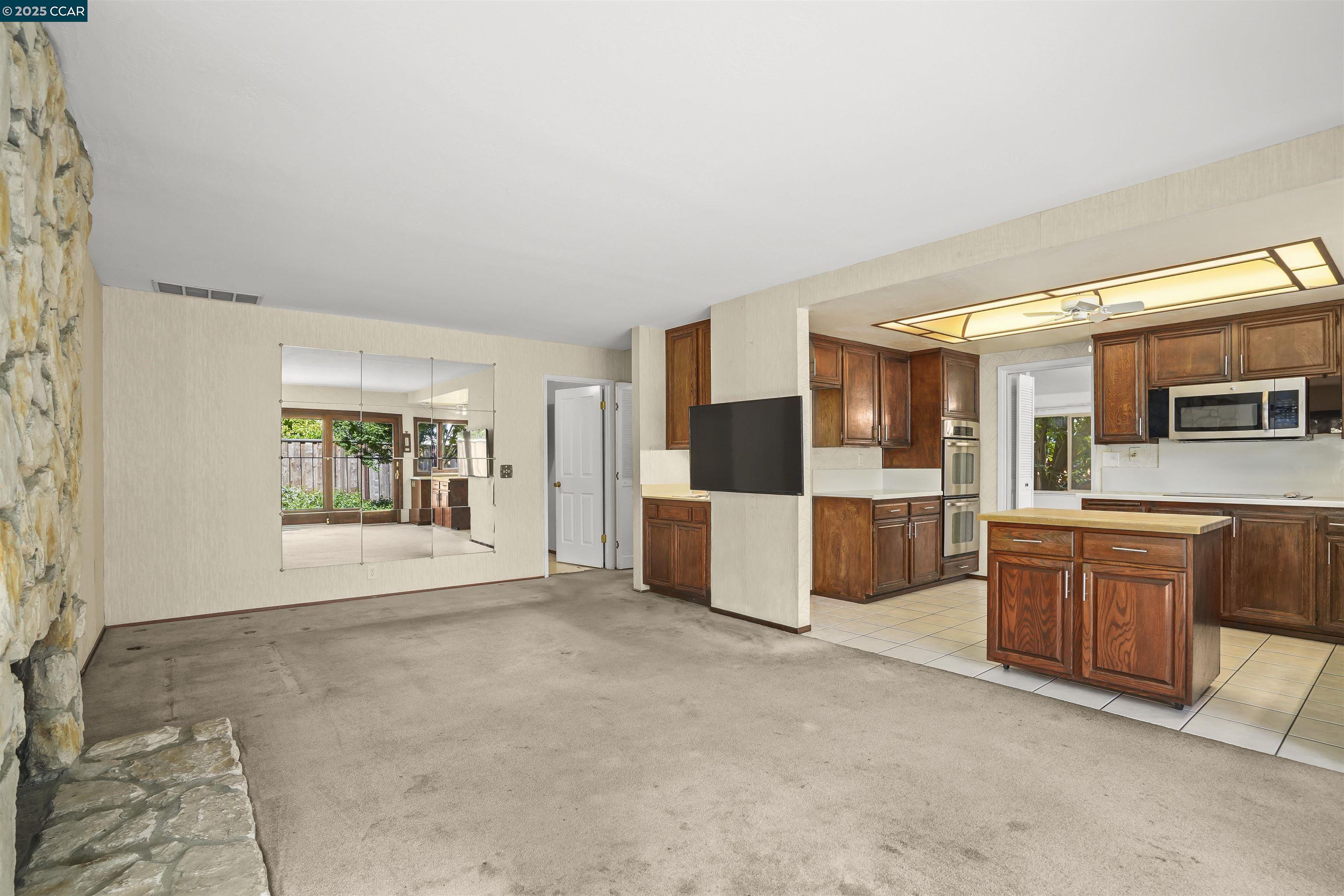 Detail Gallery Image 5 of 36 For 220 Daylight Pl, Danville,  CA 94526 - 5 Beds | 2/1 Baths