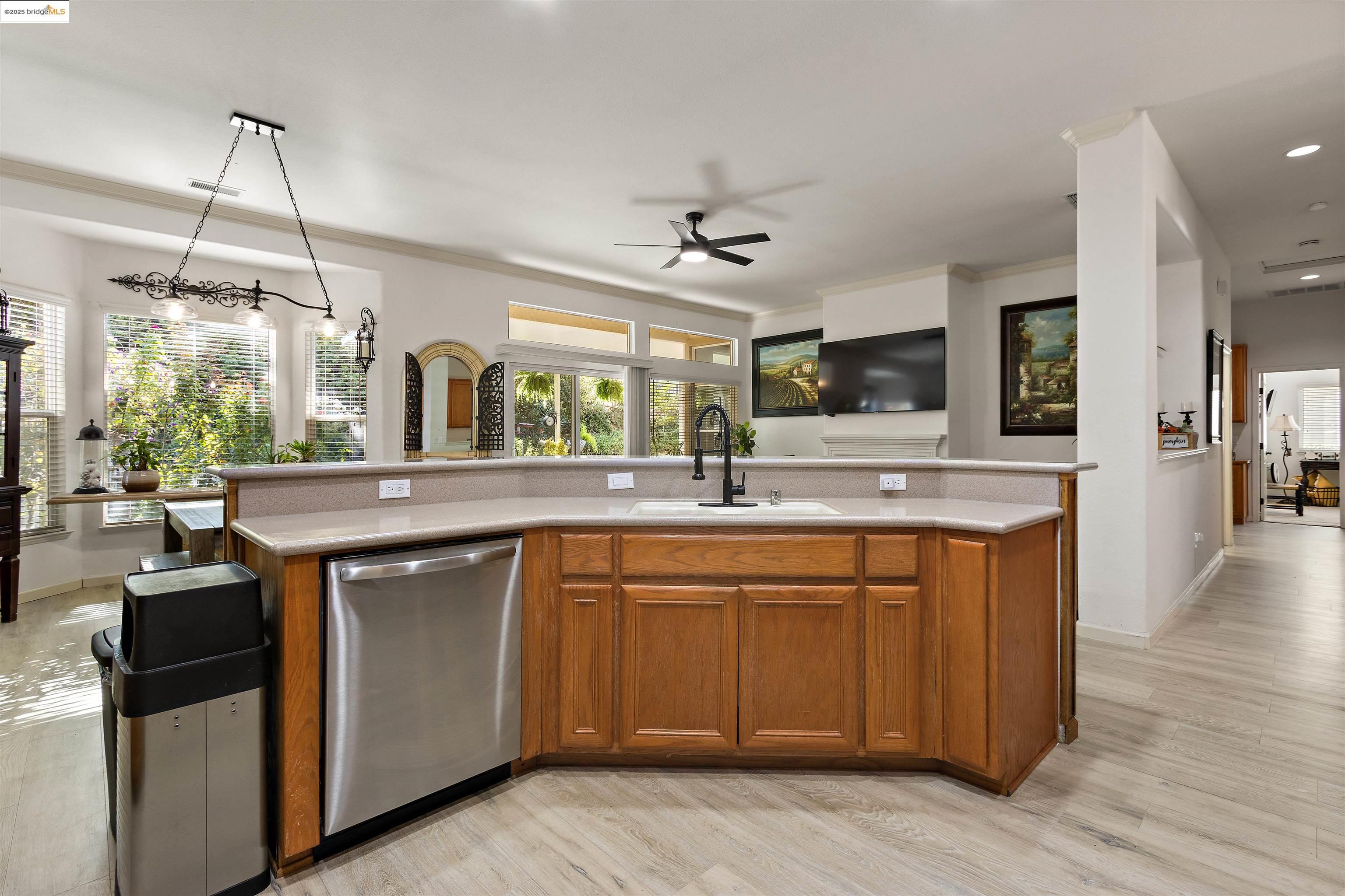 Detail Gallery Image 12 of 36 For 602 Summerset Drive, Rio Vista,  CA 94571 - 2 Beds | 2/1 Baths