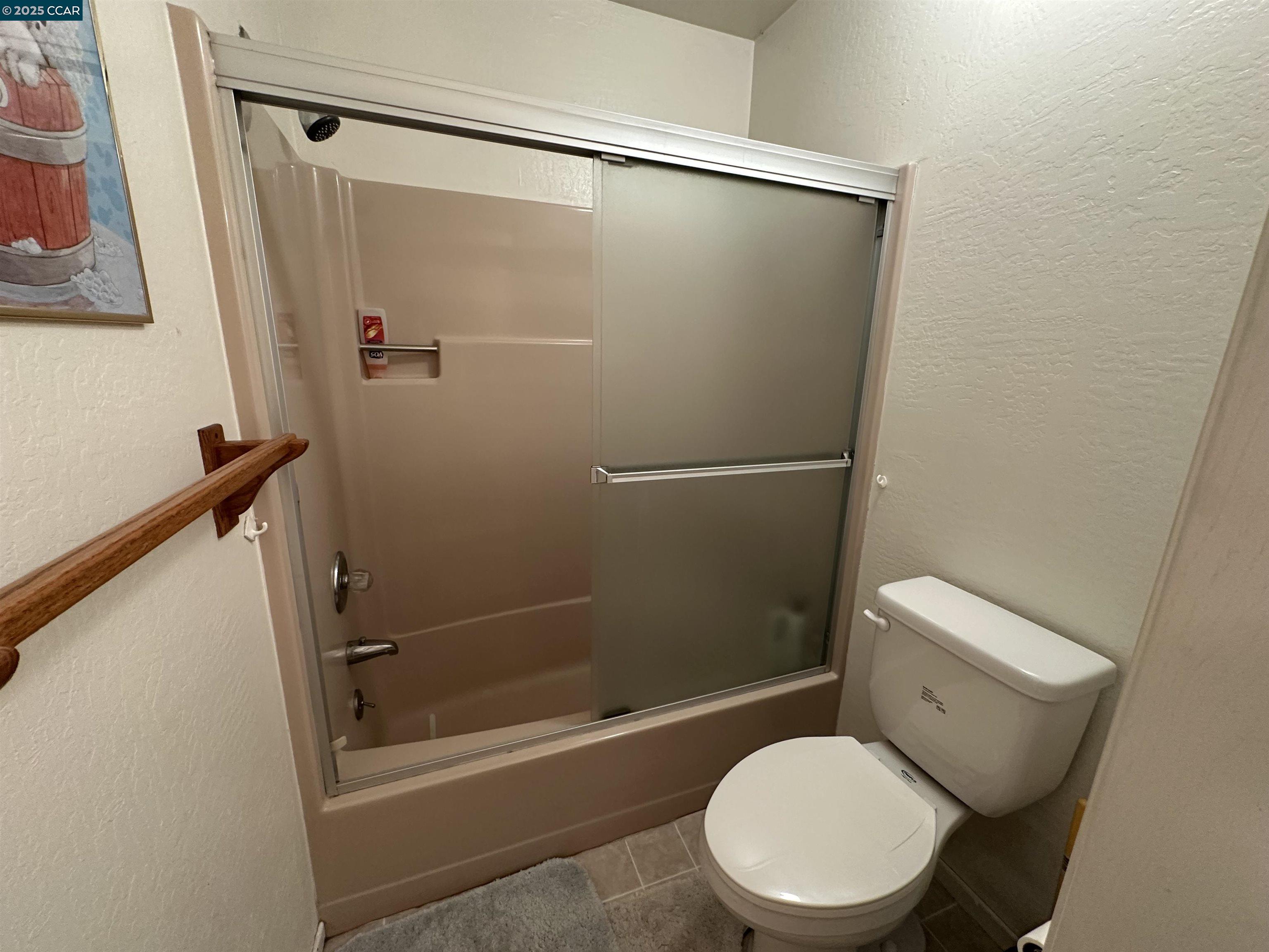 Detail Gallery Image 16 of 33 For 1975 Venice Dr, South Lake Tahoe,  CA 96150 - 4 Beds | 2/1 Baths