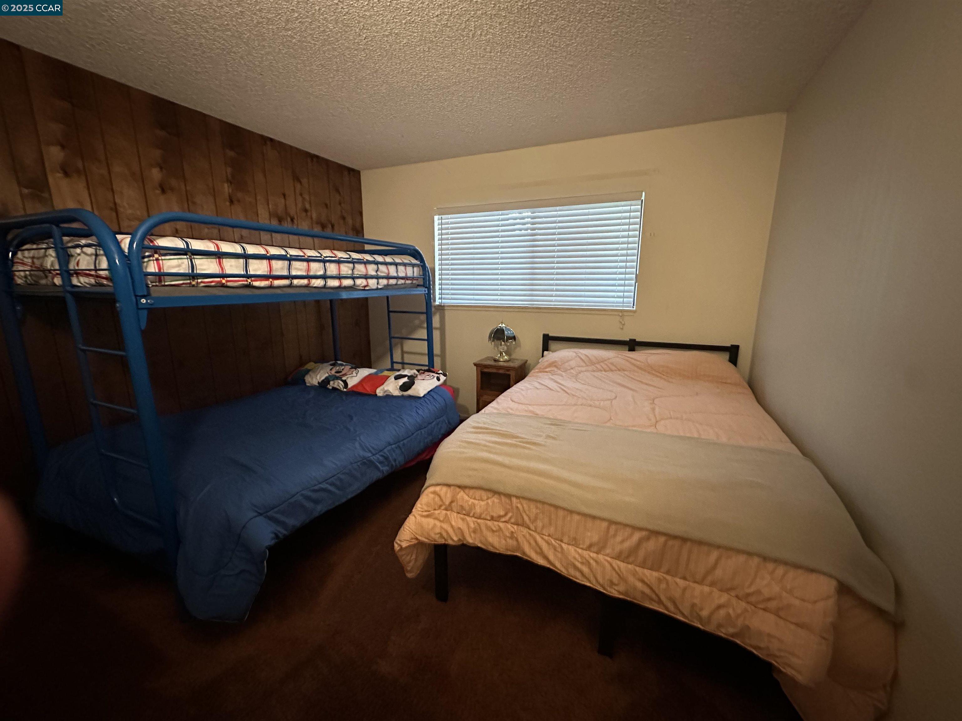 Detail Gallery Image 18 of 33 For 1975 Venice Dr, South Lake Tahoe,  CA 96150 - 4 Beds | 2/1 Baths