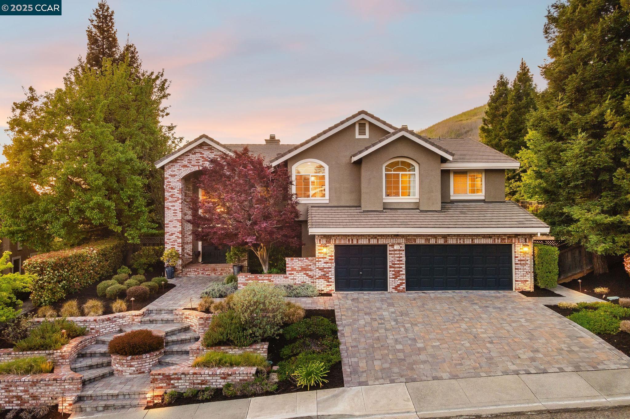 129 Alta Vista Way