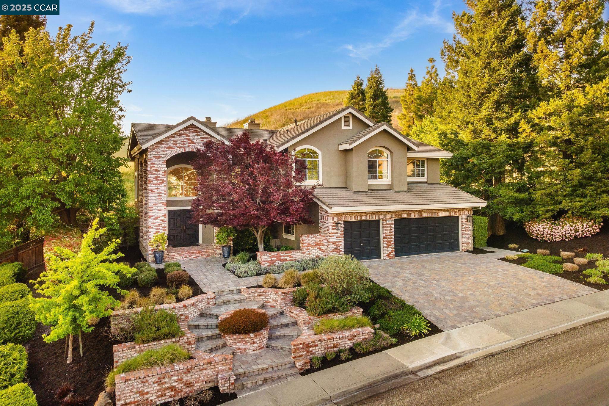 Detail Gallery Image 2 of 38 For 129 Alta Vista Way, Danville,  CA 94506 - 4 Beds | 3/1 Baths
