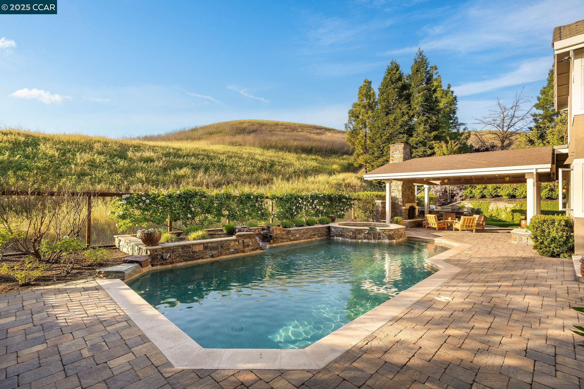 Detail Gallery Image 28 of 38 For 129 Alta Vista Way, Danville,  CA 94506 - 4 Beds | 3/1 Baths