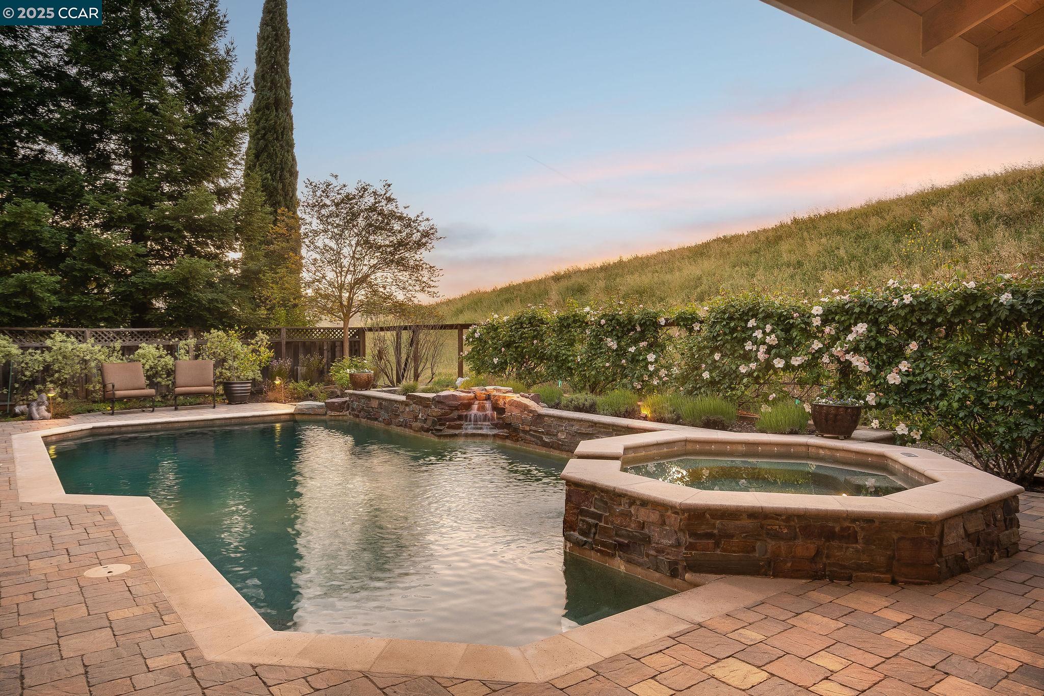 Detail Gallery Image 29 of 38 For 129 Alta Vista Way, Danville,  CA 94506 - 4 Beds | 3/1 Baths