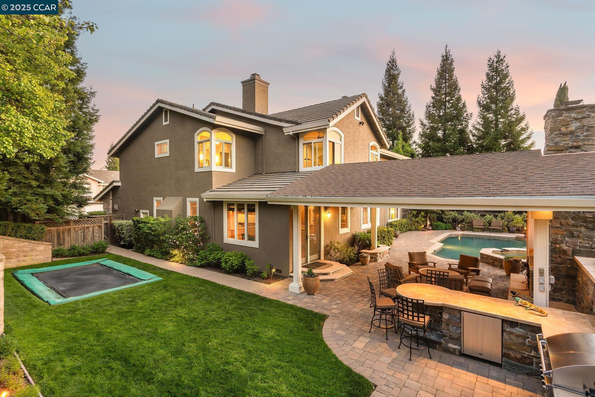 Detail Gallery Image 31 of 38 For 129 Alta Vista Way, Danville,  CA 94506 - 4 Beds | 3/1 Baths