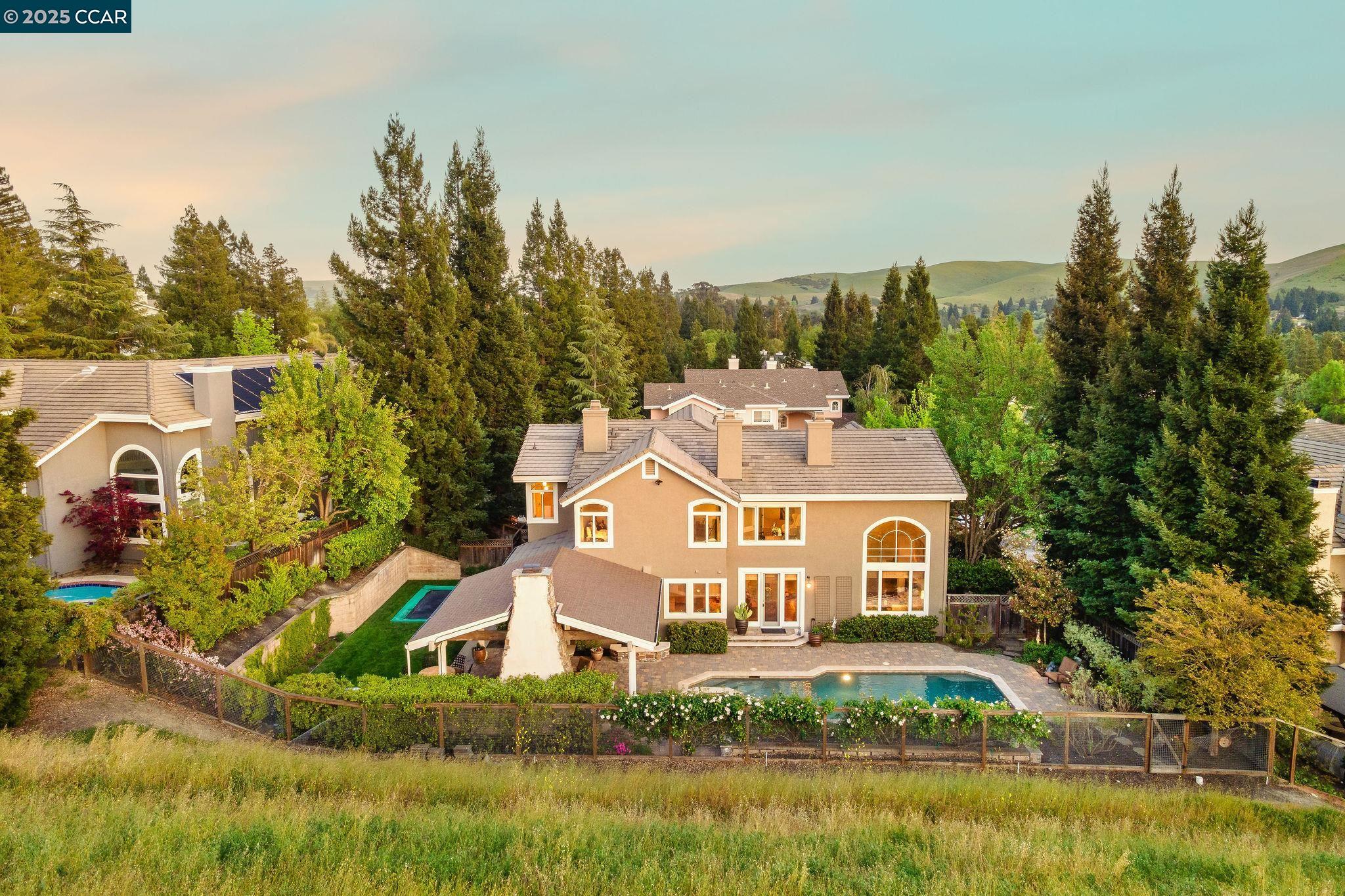 Detail Gallery Image 32 of 38 For 129 Alta Vista Way, Danville,  CA 94506 - 4 Beds | 3/1 Baths