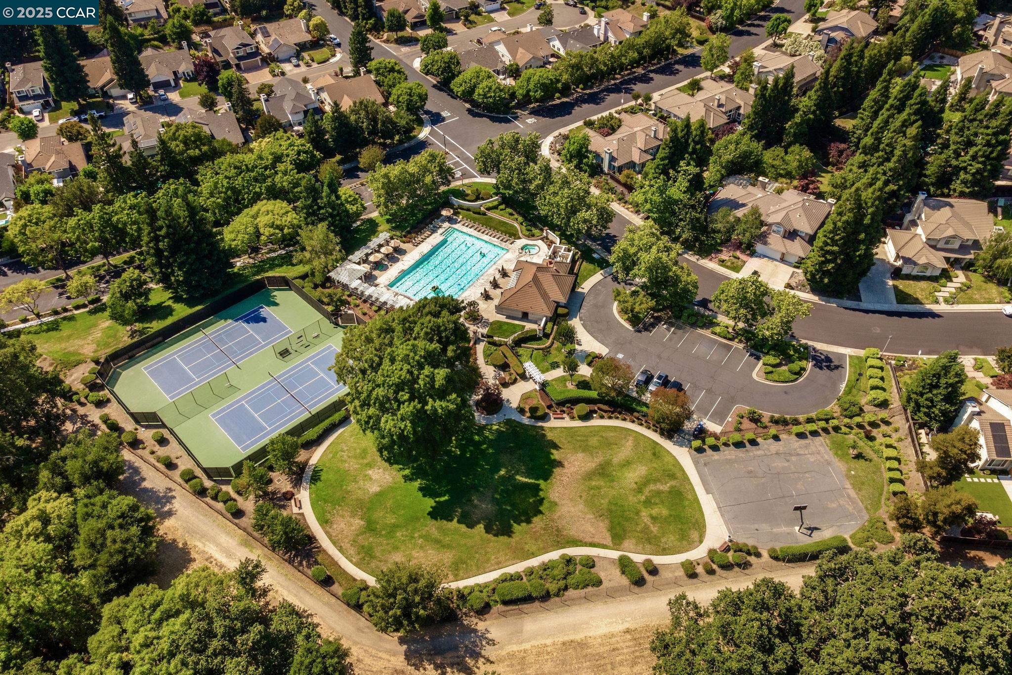 Detail Gallery Image 35 of 38 For 129 Alta Vista Way, Danville,  CA 94506 - 4 Beds | 3/1 Baths