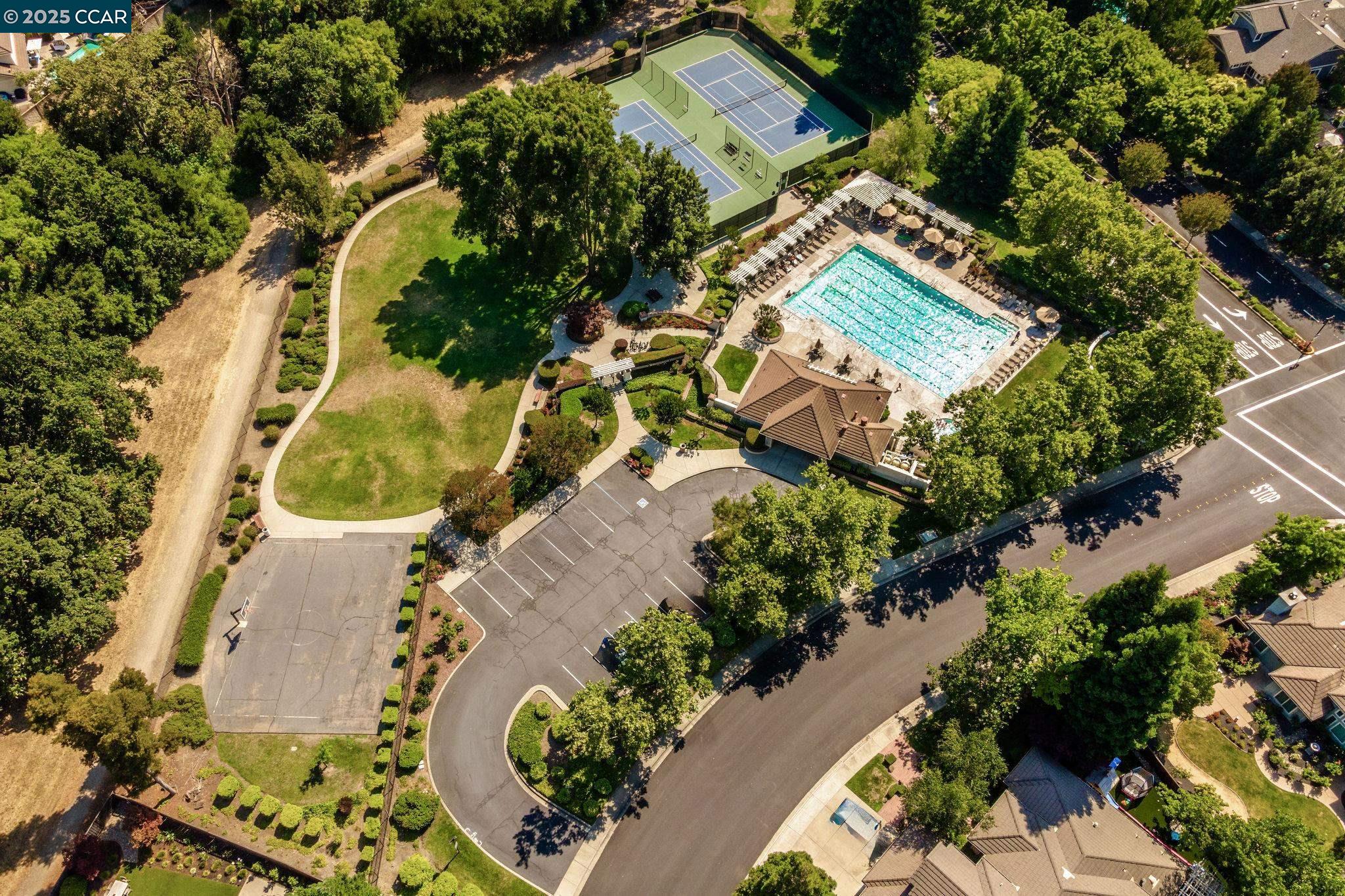 Detail Gallery Image 36 of 38 For 129 Alta Vista Way, Danville,  CA 94506 - 4 Beds | 3/1 Baths