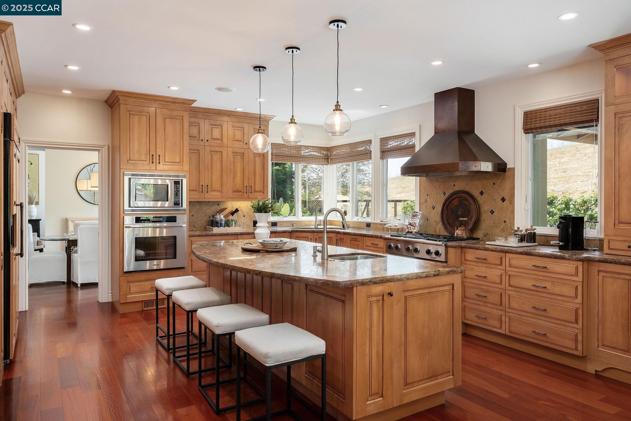 Detail Gallery Image 8 of 38 For 129 Alta Vista Way, Danville,  CA 94506 - 4 Beds | 3/1 Baths