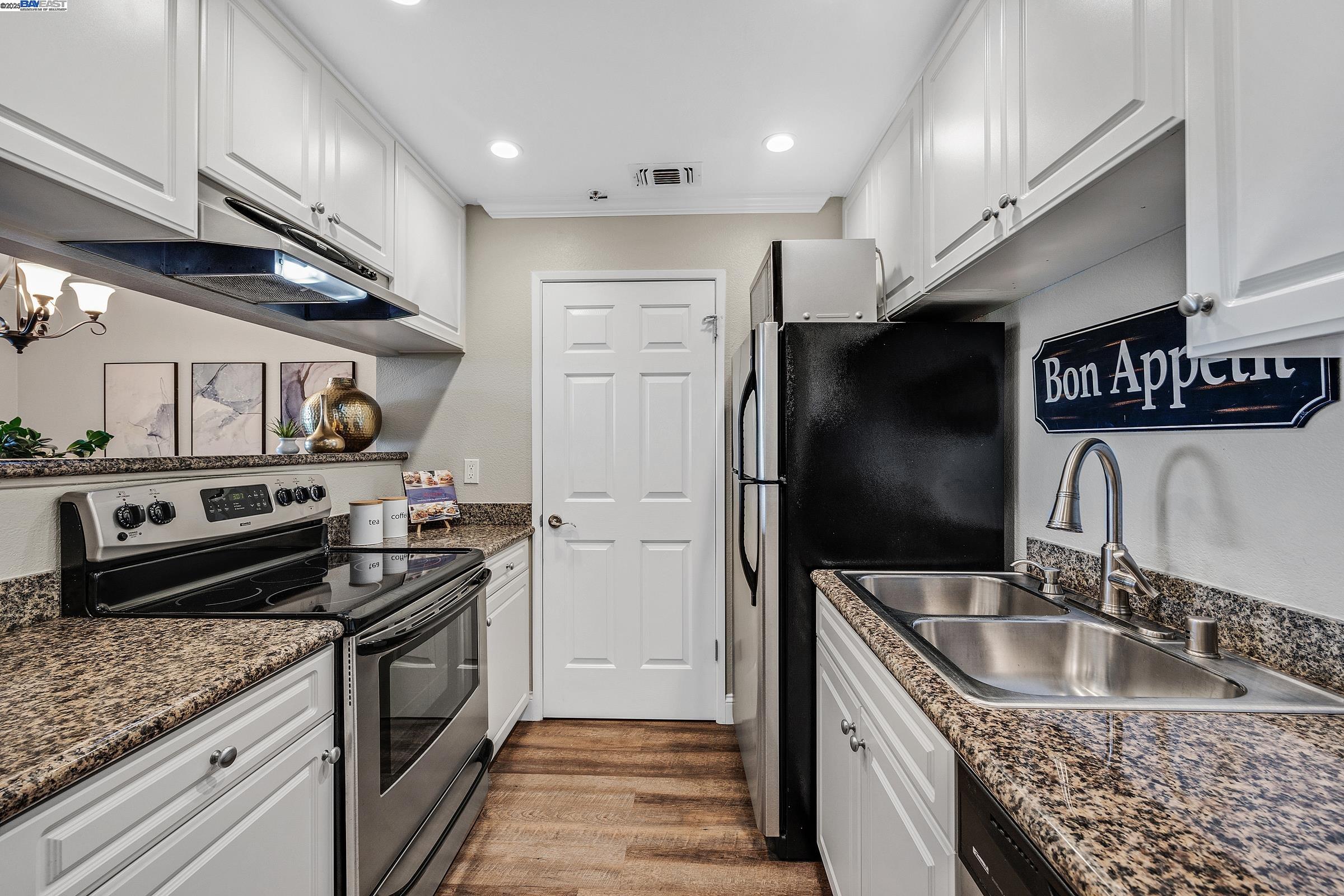 Detail Gallery Image 14 of 34 For 805 Watson Canyon Court #160,  San Ramon,  CA 94582 - 1 Beds | 1 Baths