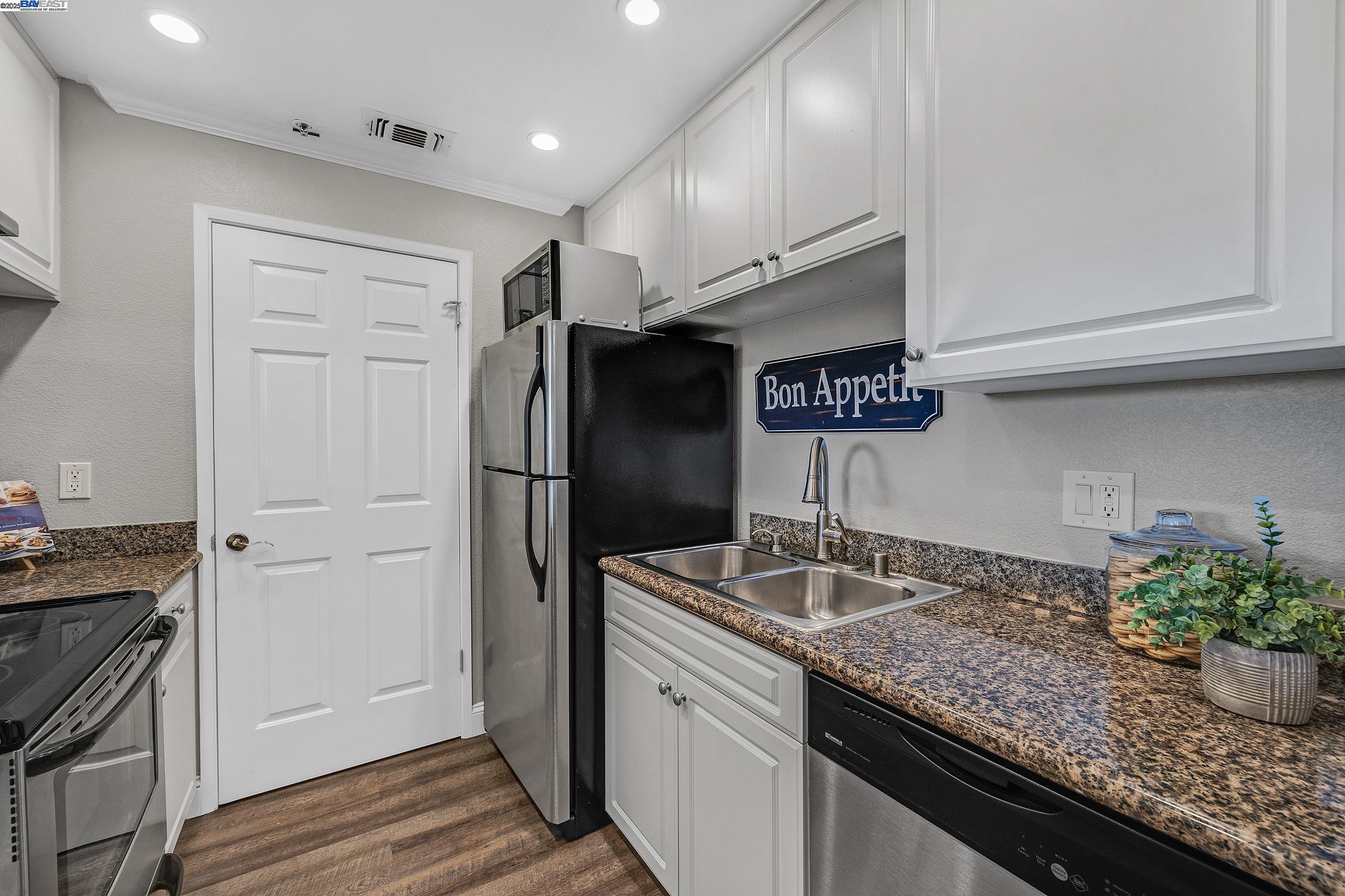 Detail Gallery Image 16 of 34 For 805 Watson Canyon Court #160,  San Ramon,  CA 94582 - 1 Beds | 1 Baths