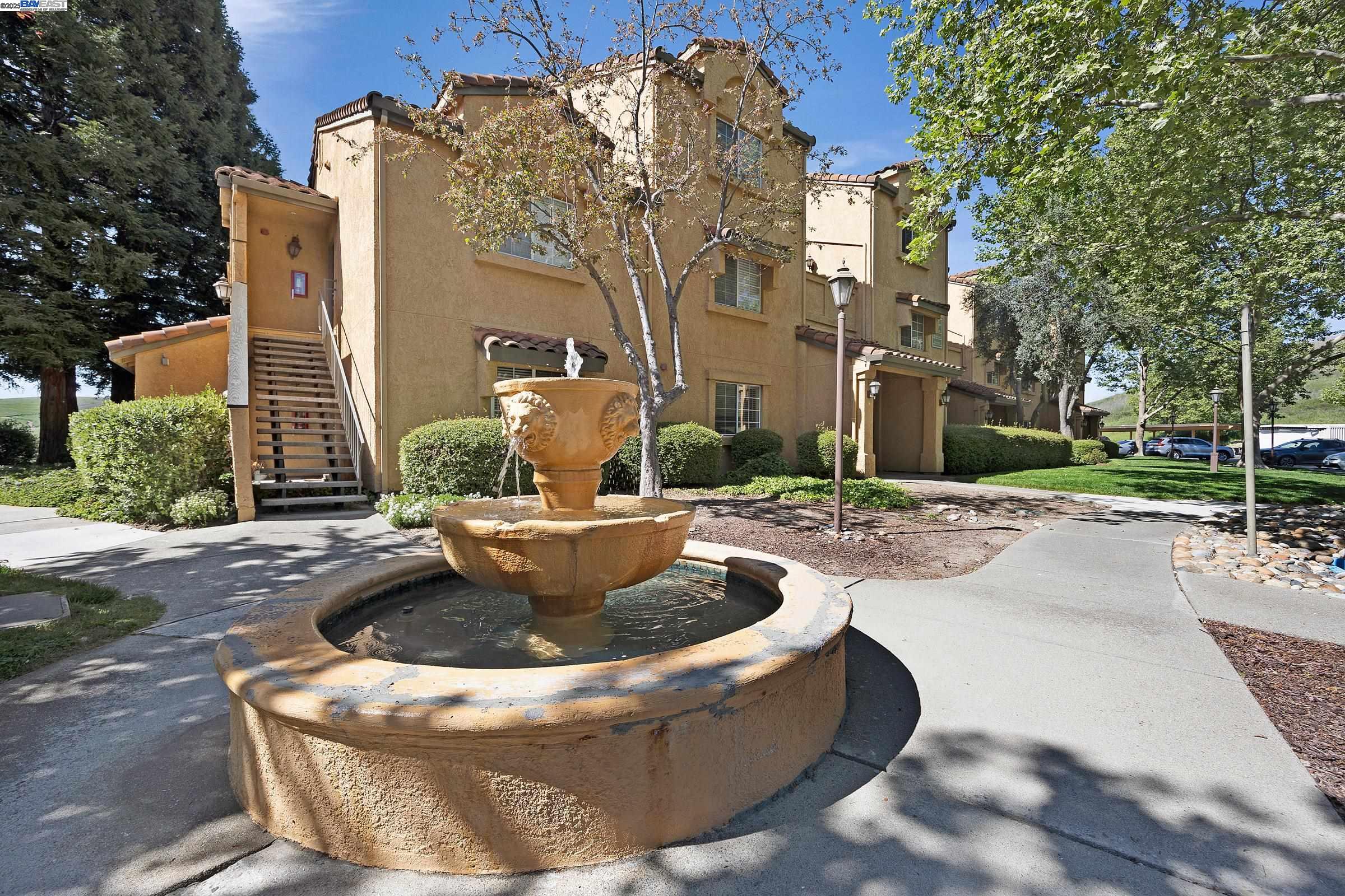 Detail Gallery Image 4 of 34 For 805 Watson Canyon Court #160,  San Ramon,  CA 94582 - 1 Beds | 1 Baths