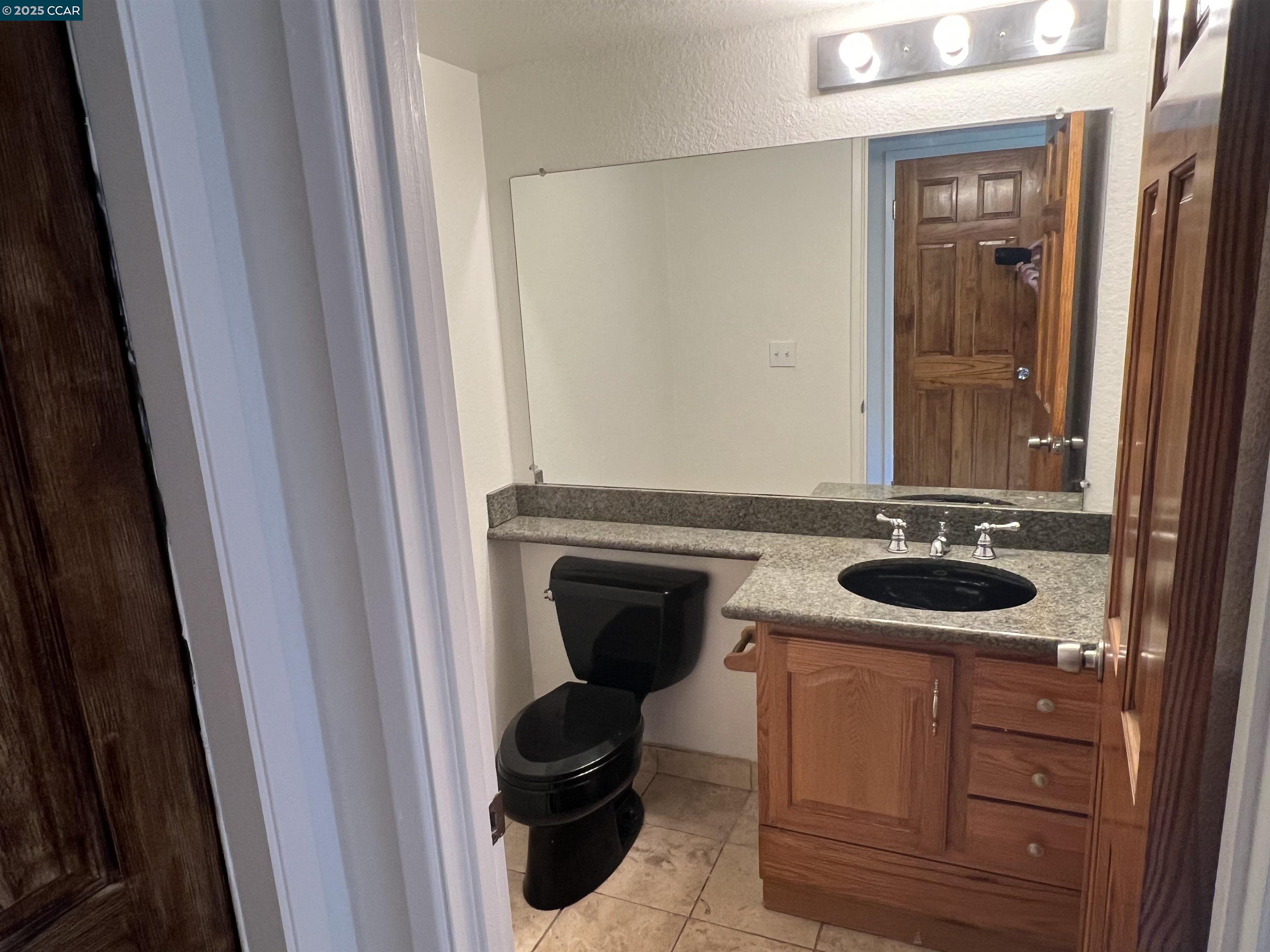 Detail Gallery Image 12 of 43 For 448 Mcgrue Circle, Vallejo,  CA 94589 - 3 Beds | 2/1 Baths