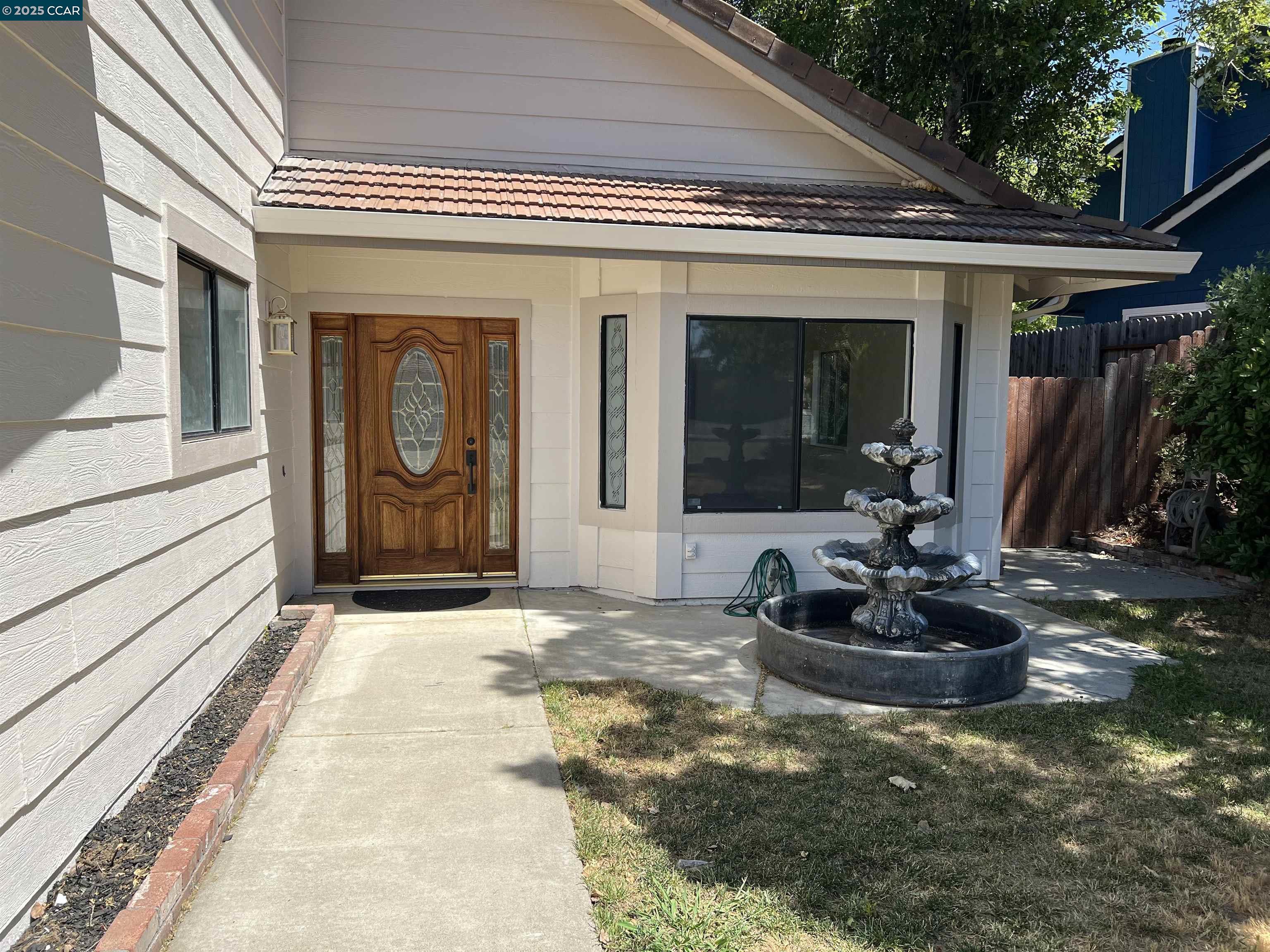 Detail Gallery Image 3 of 43 For 448 Mcgrue Circle, Vallejo,  CA 94589 - 3 Beds | 2/1 Baths
