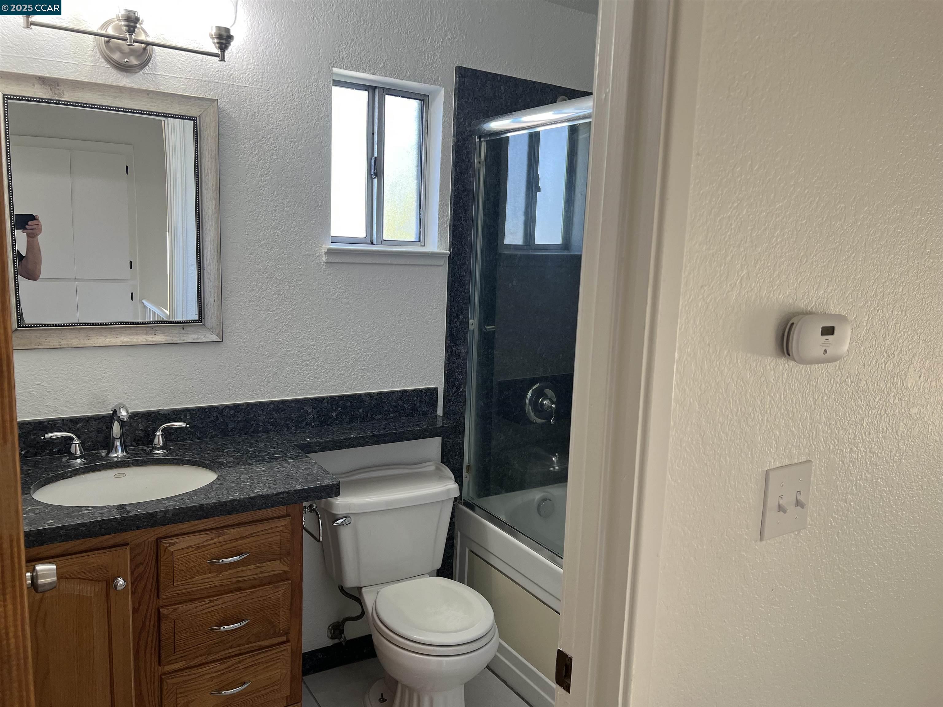 Detail Gallery Image 21 of 43 For 448 Mcgrue Circle, Vallejo,  CA 94589 - 3 Beds | 2/1 Baths