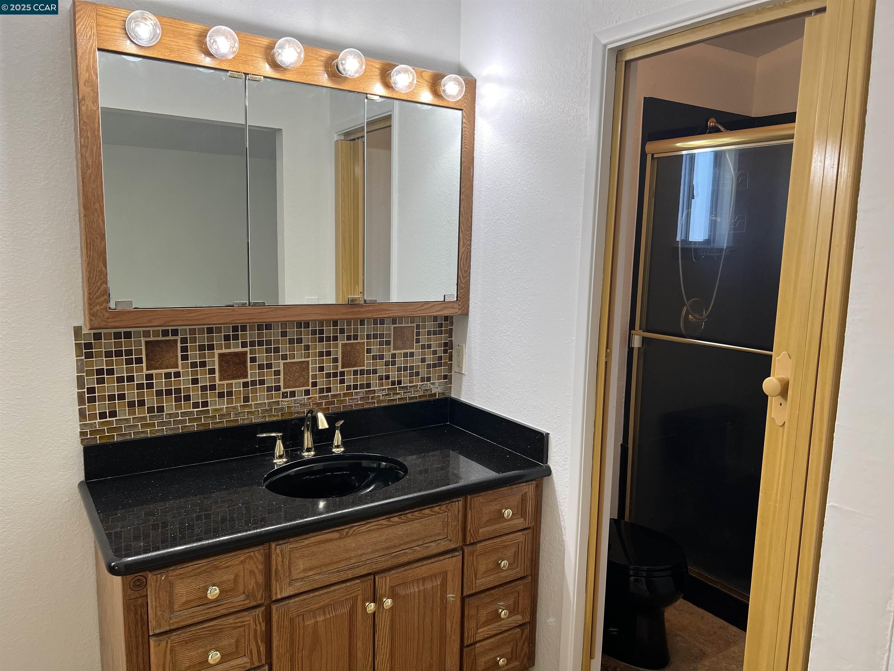 Detail Gallery Image 26 of 43 For 448 Mcgrue Circle, Vallejo,  CA 94589 - 3 Beds | 2/1 Baths