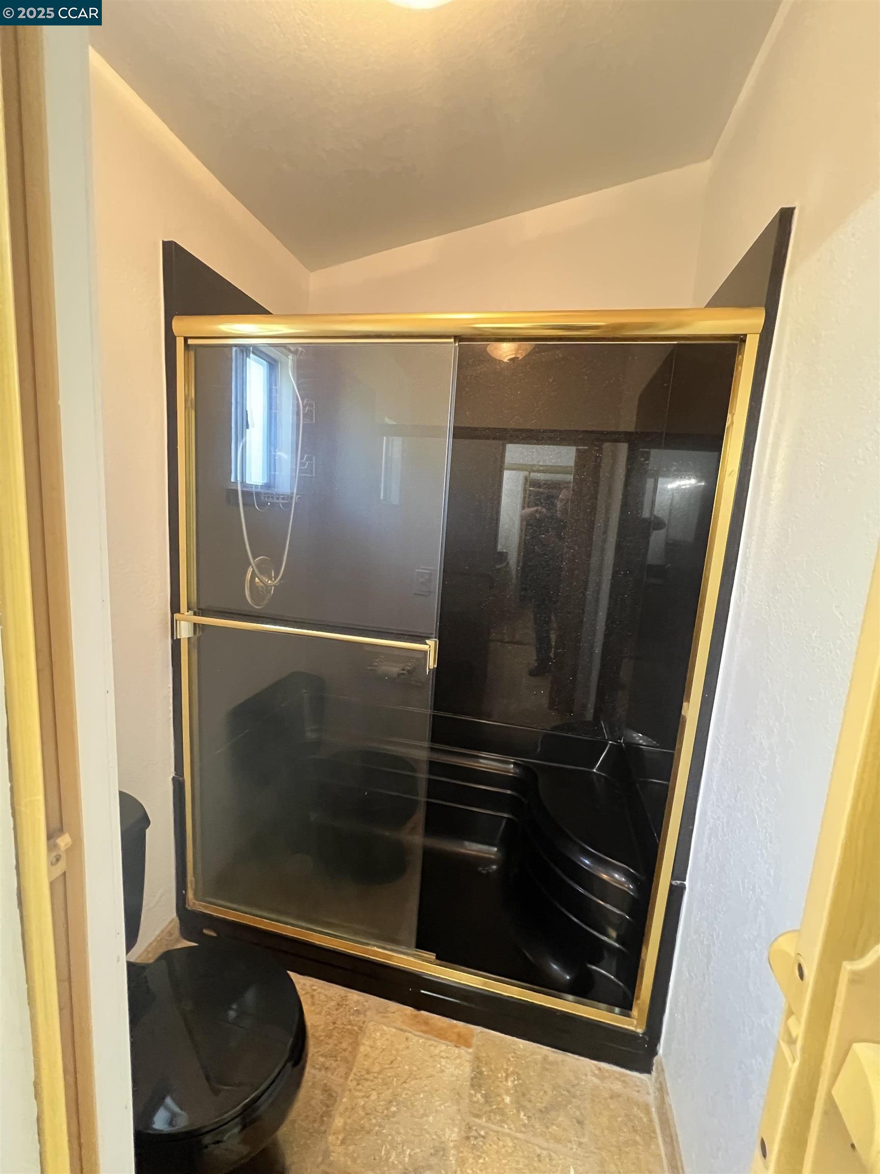 Detail Gallery Image 27 of 43 For 448 Mcgrue Circle, Vallejo,  CA 94589 - 3 Beds | 2/1 Baths