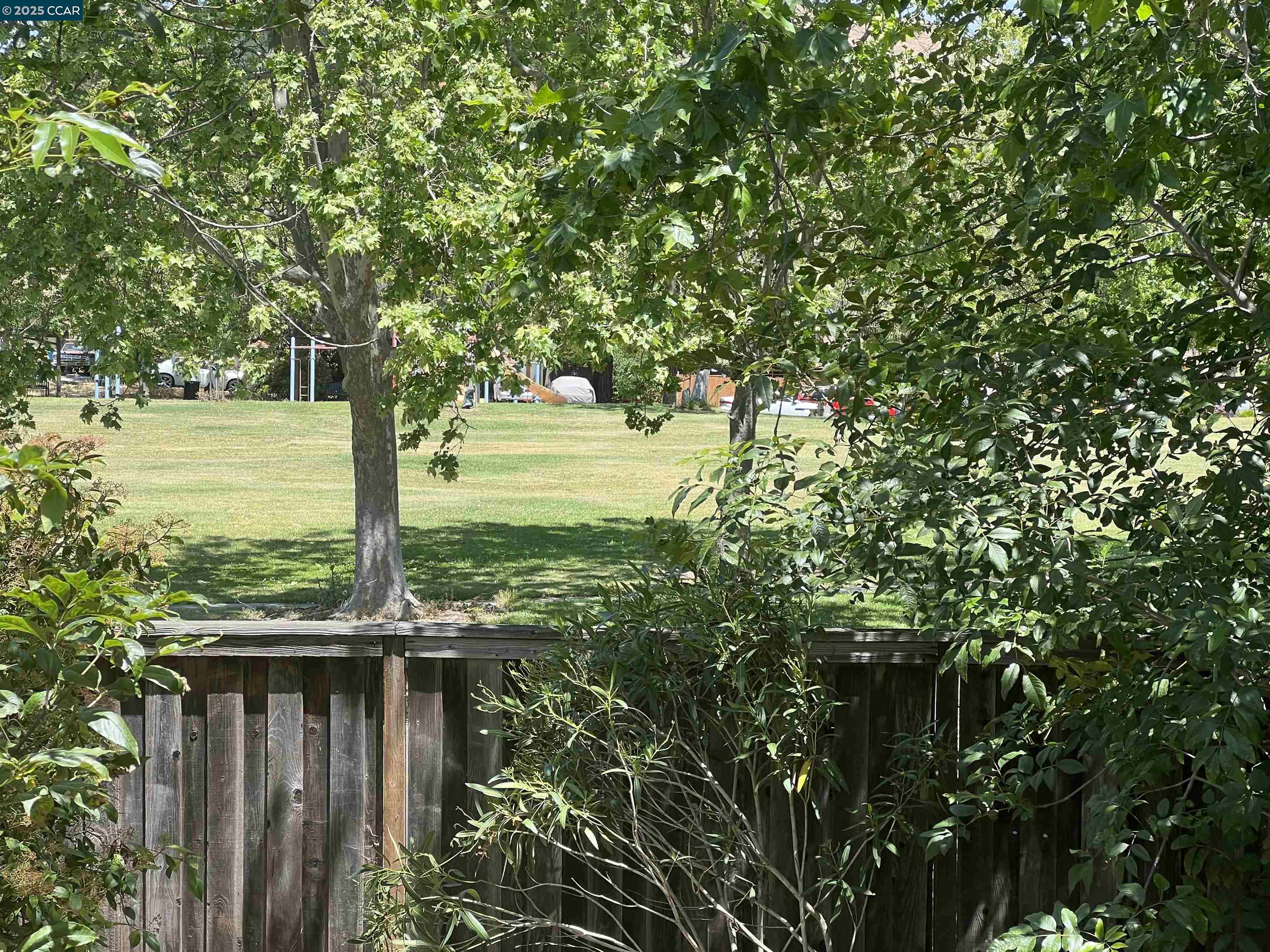 Detail Gallery Image 32 of 43 For 448 Mcgrue Circle, Vallejo,  CA 94589 - 3 Beds | 2/1 Baths