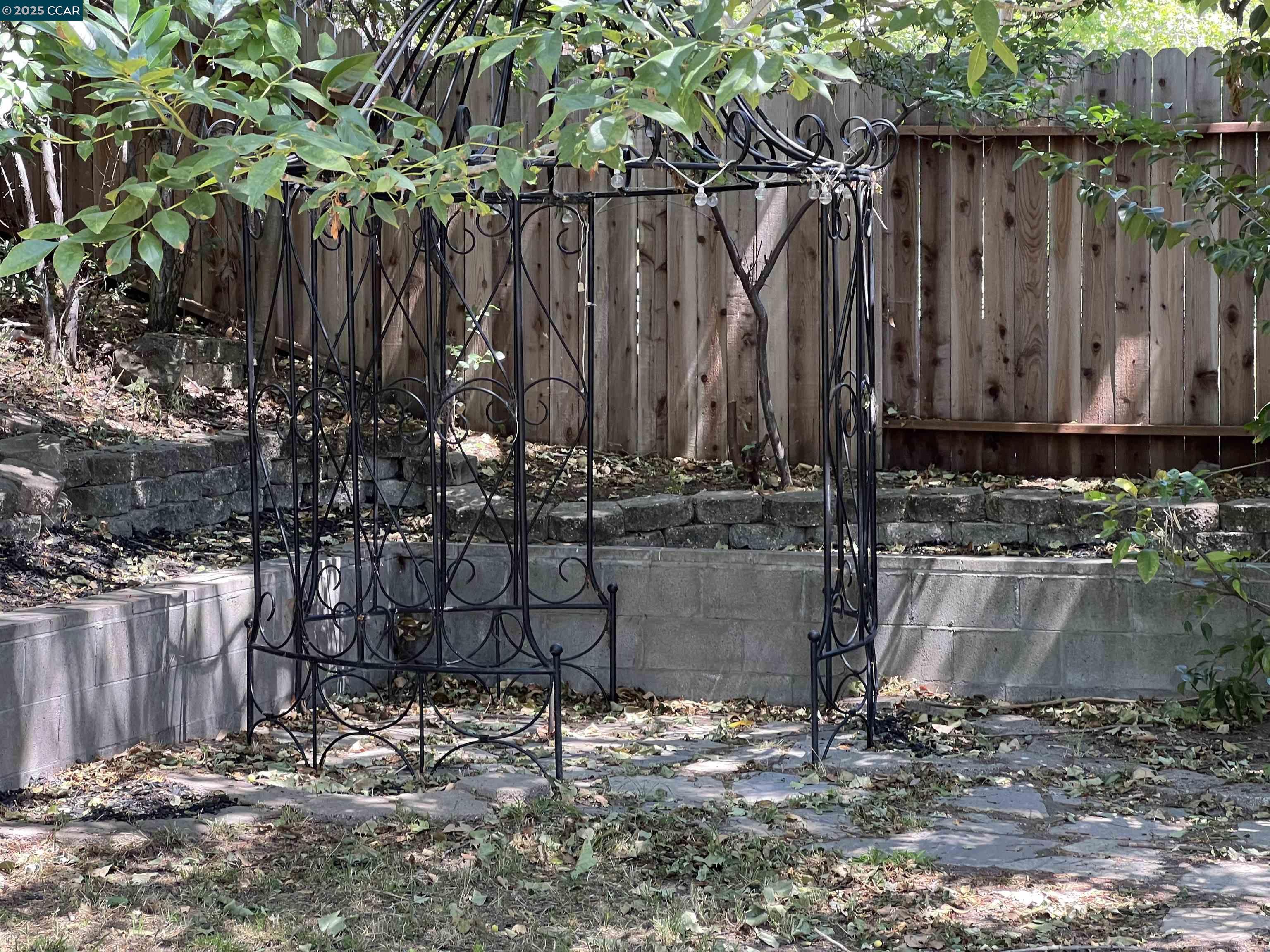 Detail Gallery Image 36 of 43 For 448 Mcgrue Circle, Vallejo,  CA 94589 - 3 Beds | 2/1 Baths