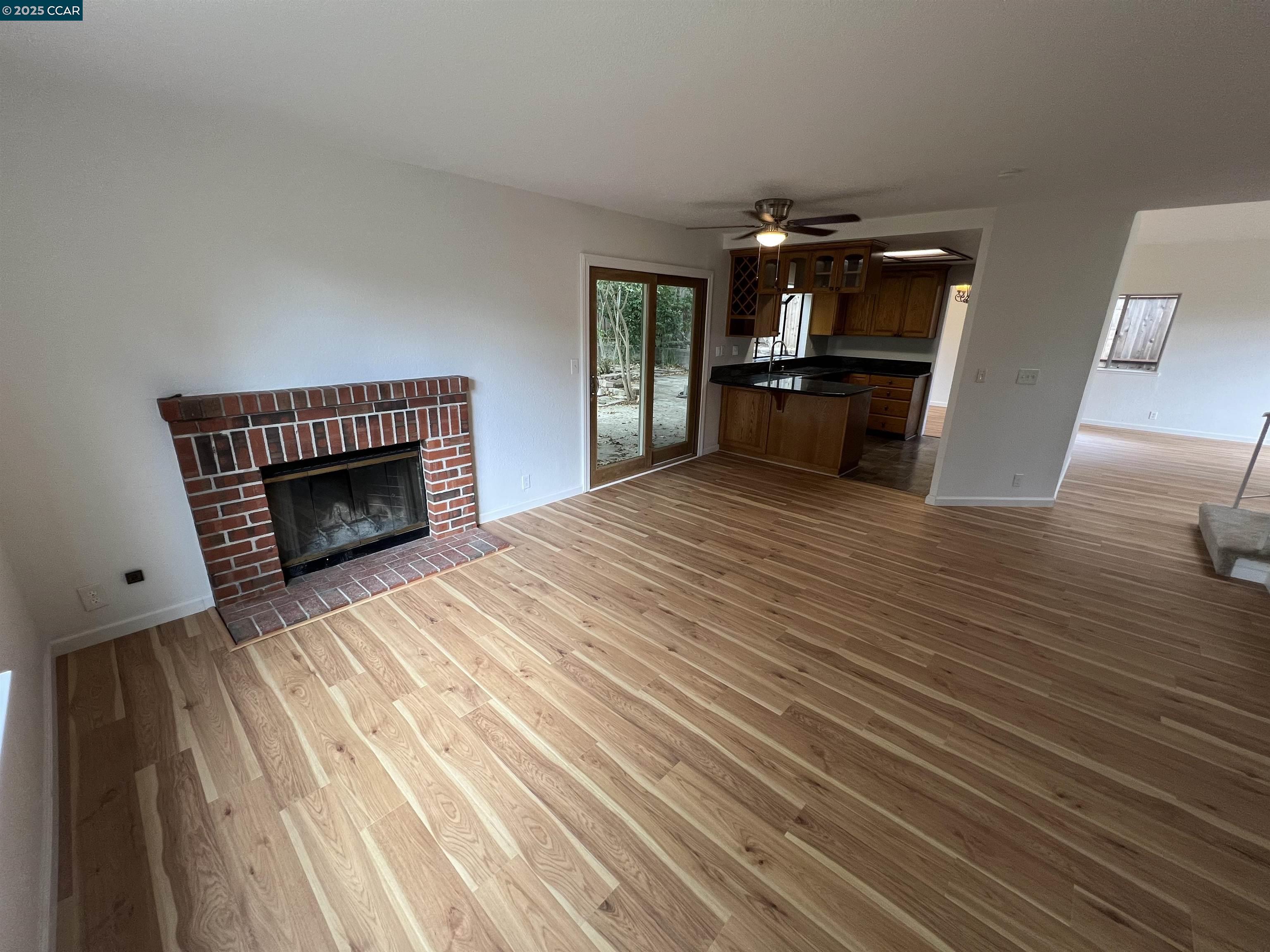 Detail Gallery Image 10 of 43 For 448 Mcgrue Circle, Vallejo,  CA 94589 - 3 Beds | 2/1 Baths