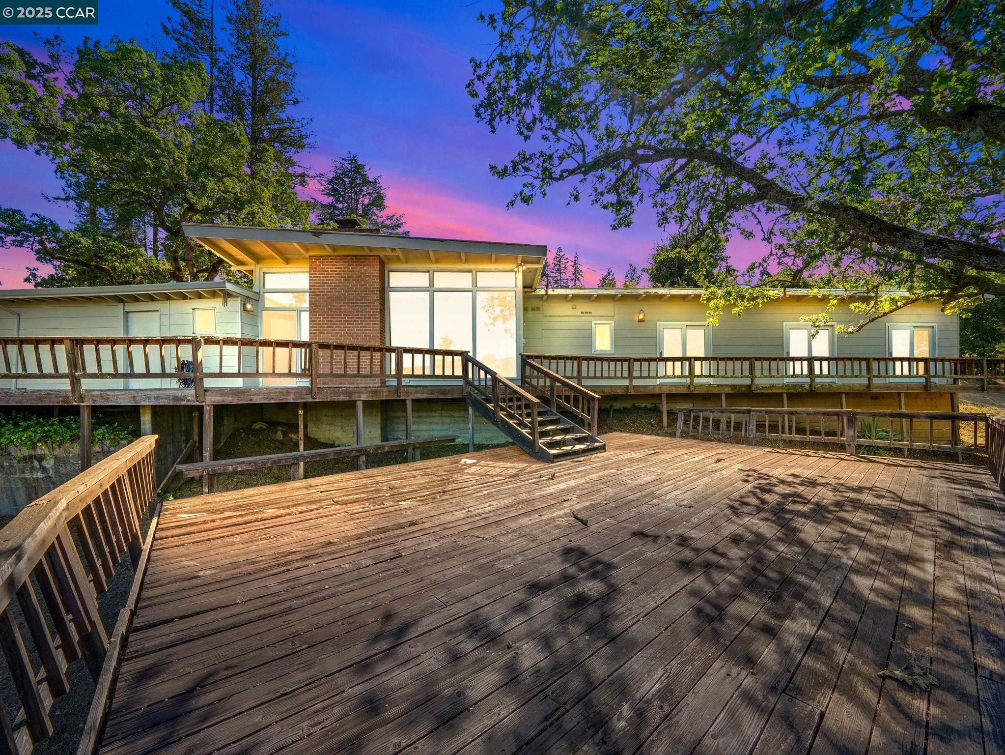 Detail Gallery Image 25 of 42 For 5 Tappan Ct, Orinda,  CA 94563 - 3 Beds | 2/1 Baths