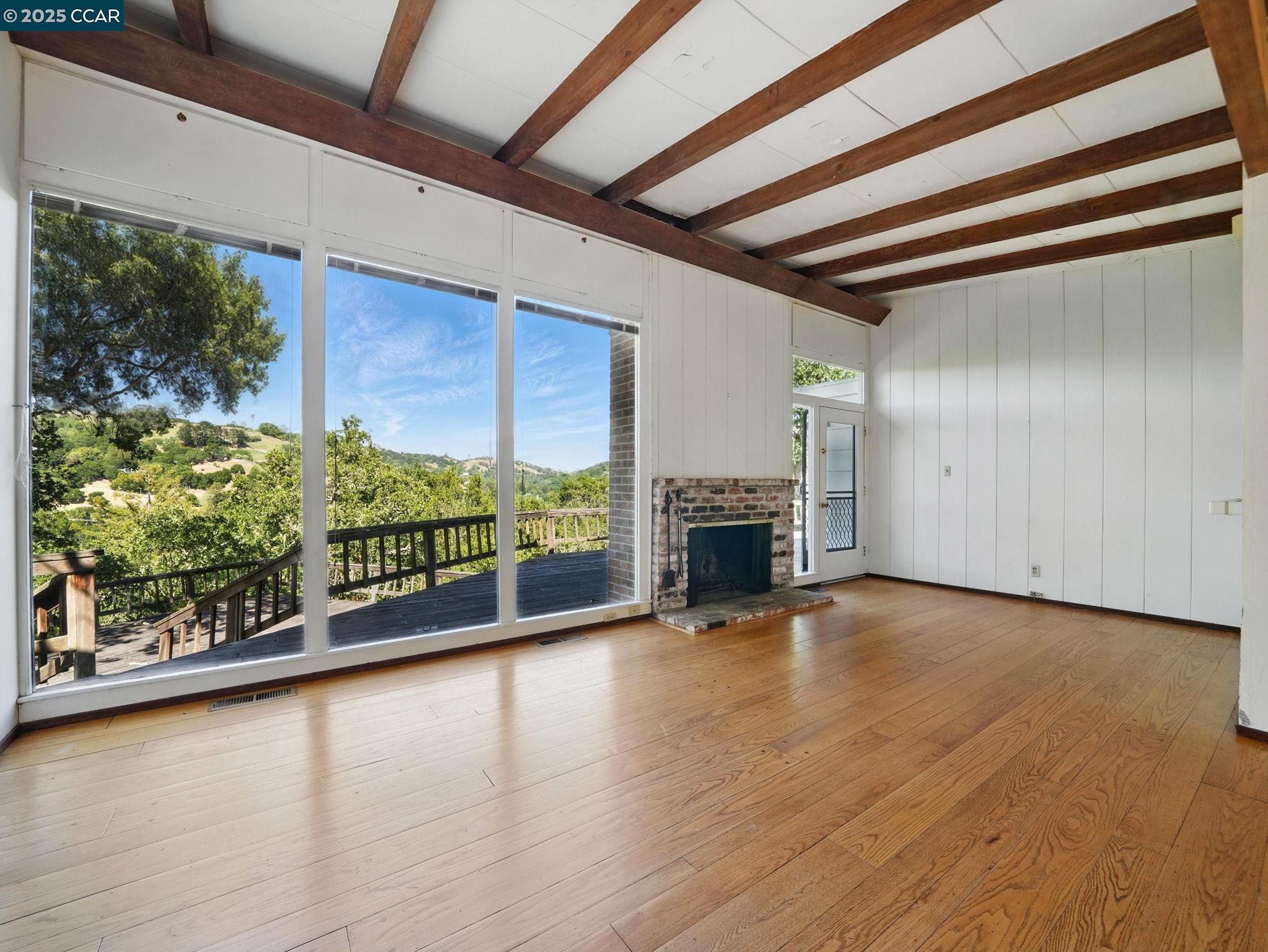 Detail Gallery Image 5 of 42 For 5 Tappan Ct, Orinda,  CA 94563 - 3 Beds | 2/1 Baths
