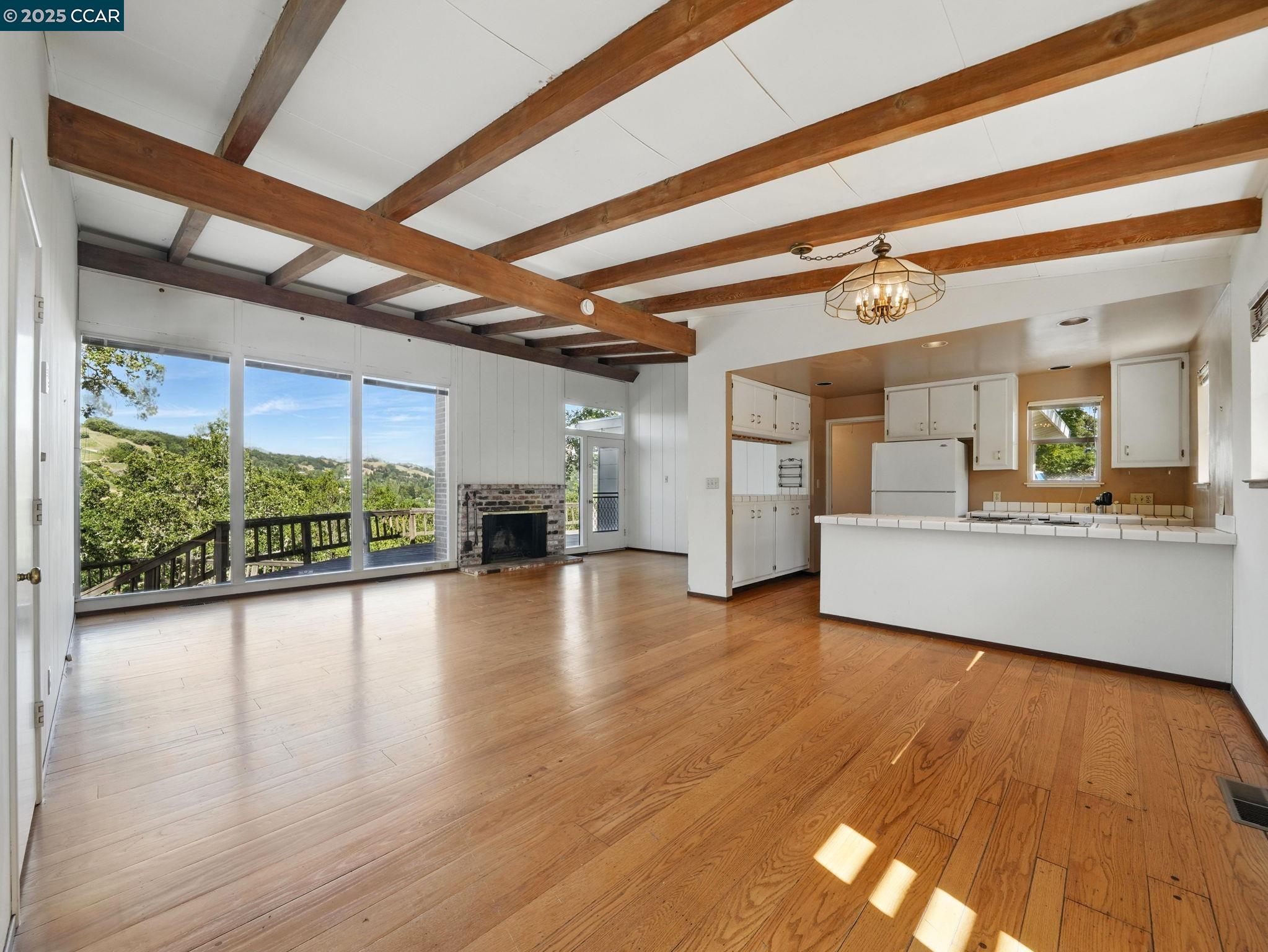 Detail Gallery Image 6 of 42 For 5 Tappan Ct, Orinda,  CA 94563 - 3 Beds | 2/1 Baths