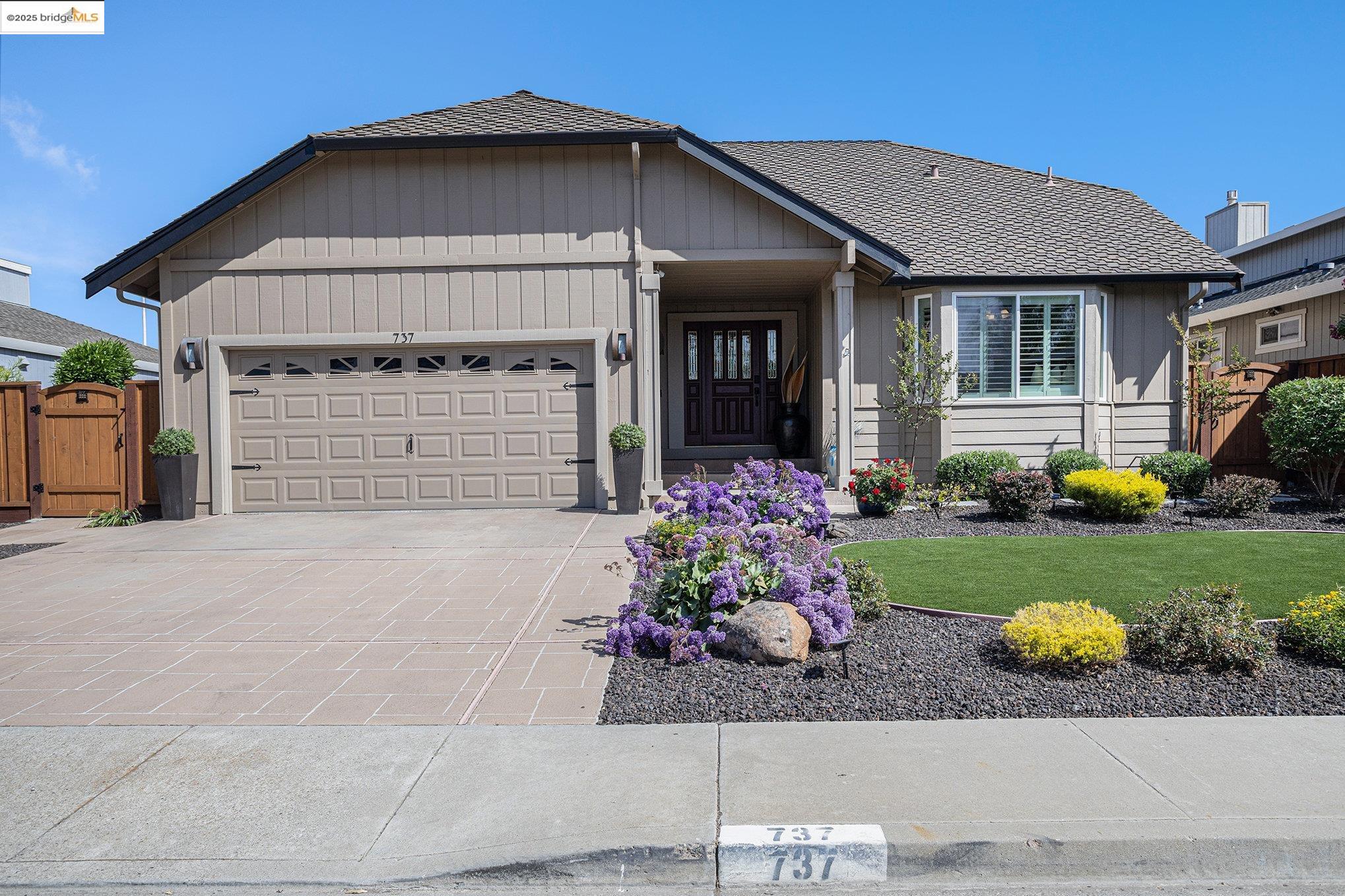 Detail Gallery Image 2 of 42 For 737 Willow Lake Rd, Discovery Bay,  CA 94505 - 3 Beds | 2 Baths