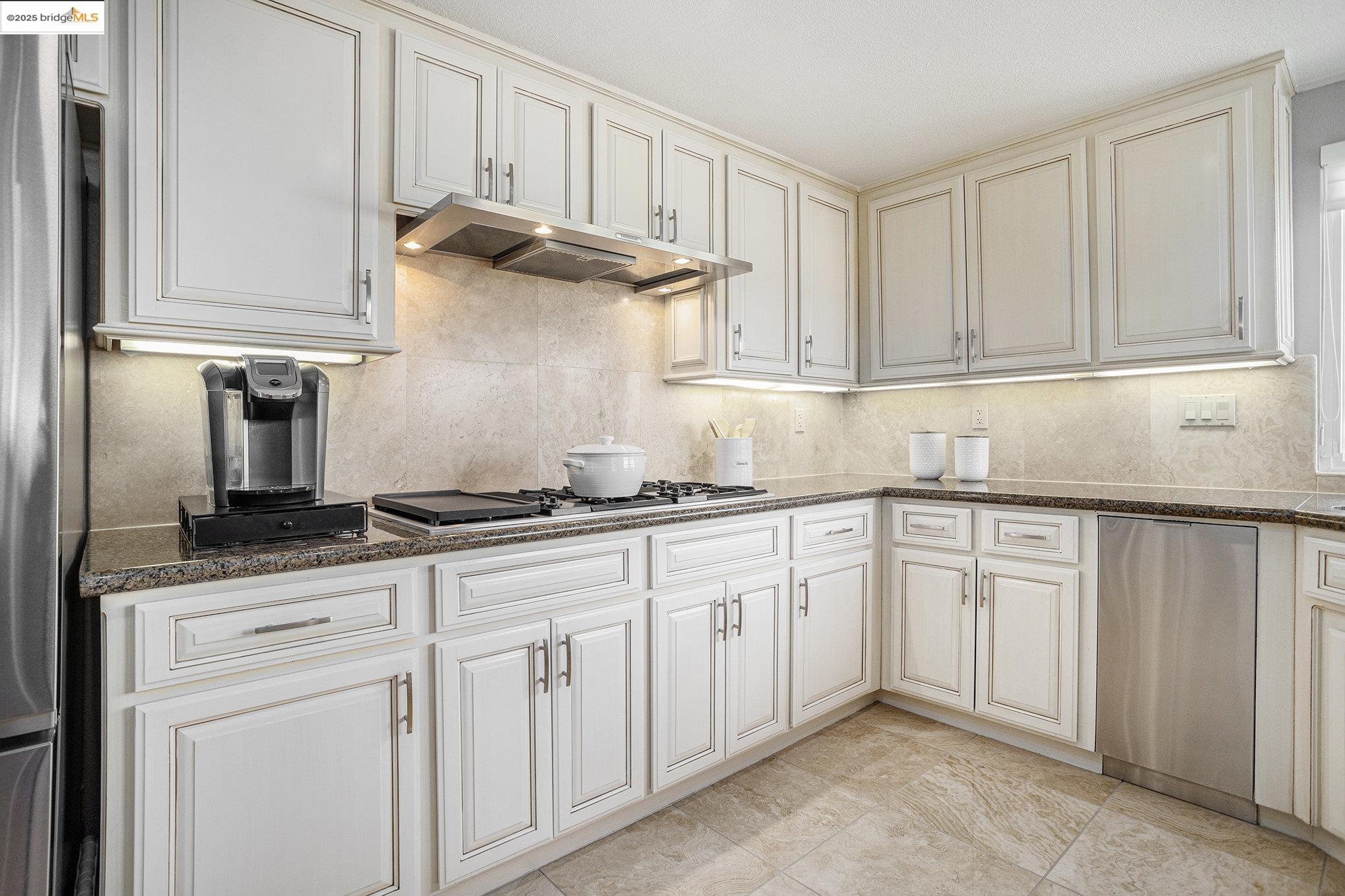 Detail Gallery Image 15 of 42 For 737 Willow Lake Rd, Discovery Bay,  CA 94505 - 3 Beds | 2 Baths