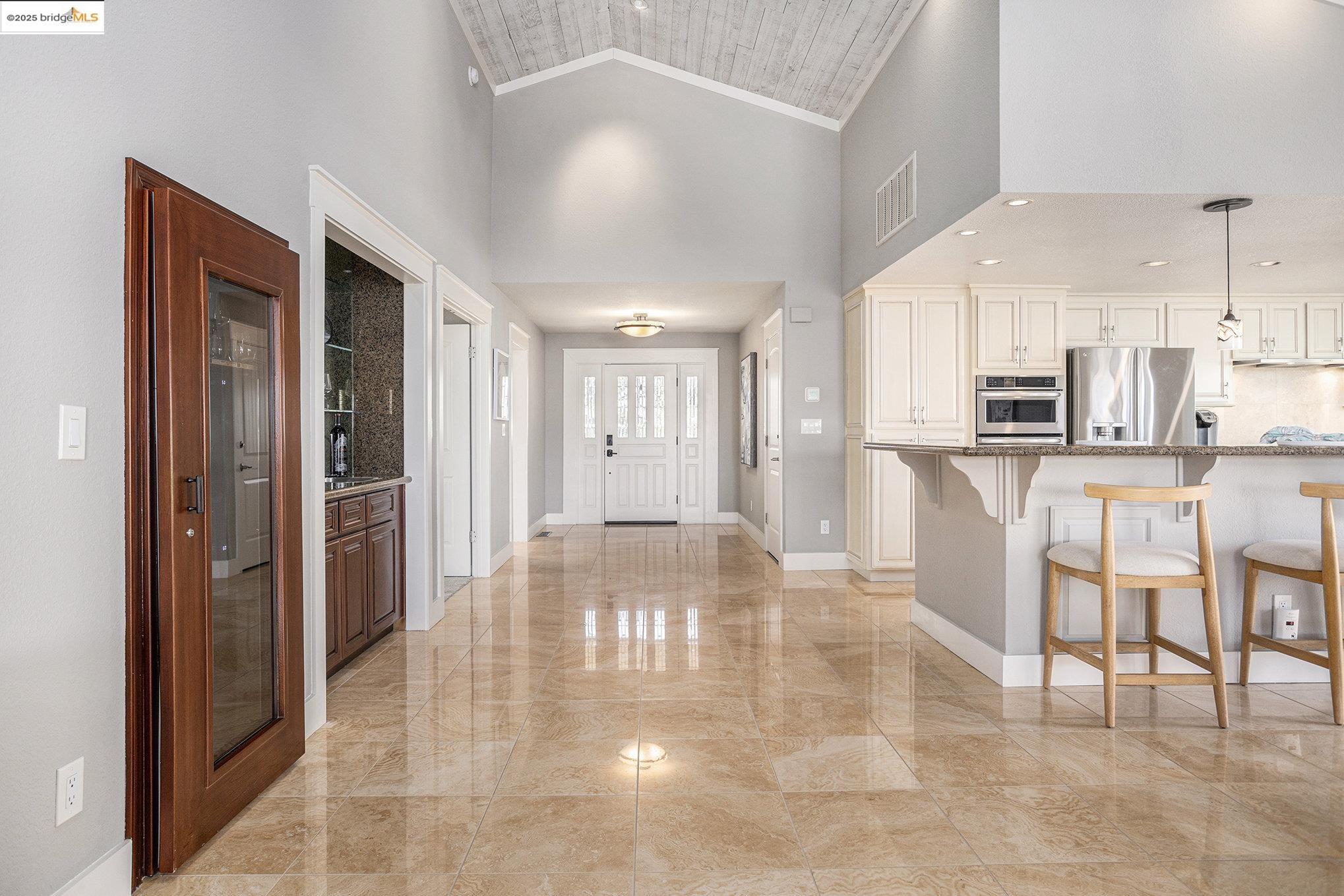 Detail Gallery Image 3 of 42 For 737 Willow Lake Rd, Discovery Bay,  CA 94505 - 3 Beds | 2 Baths