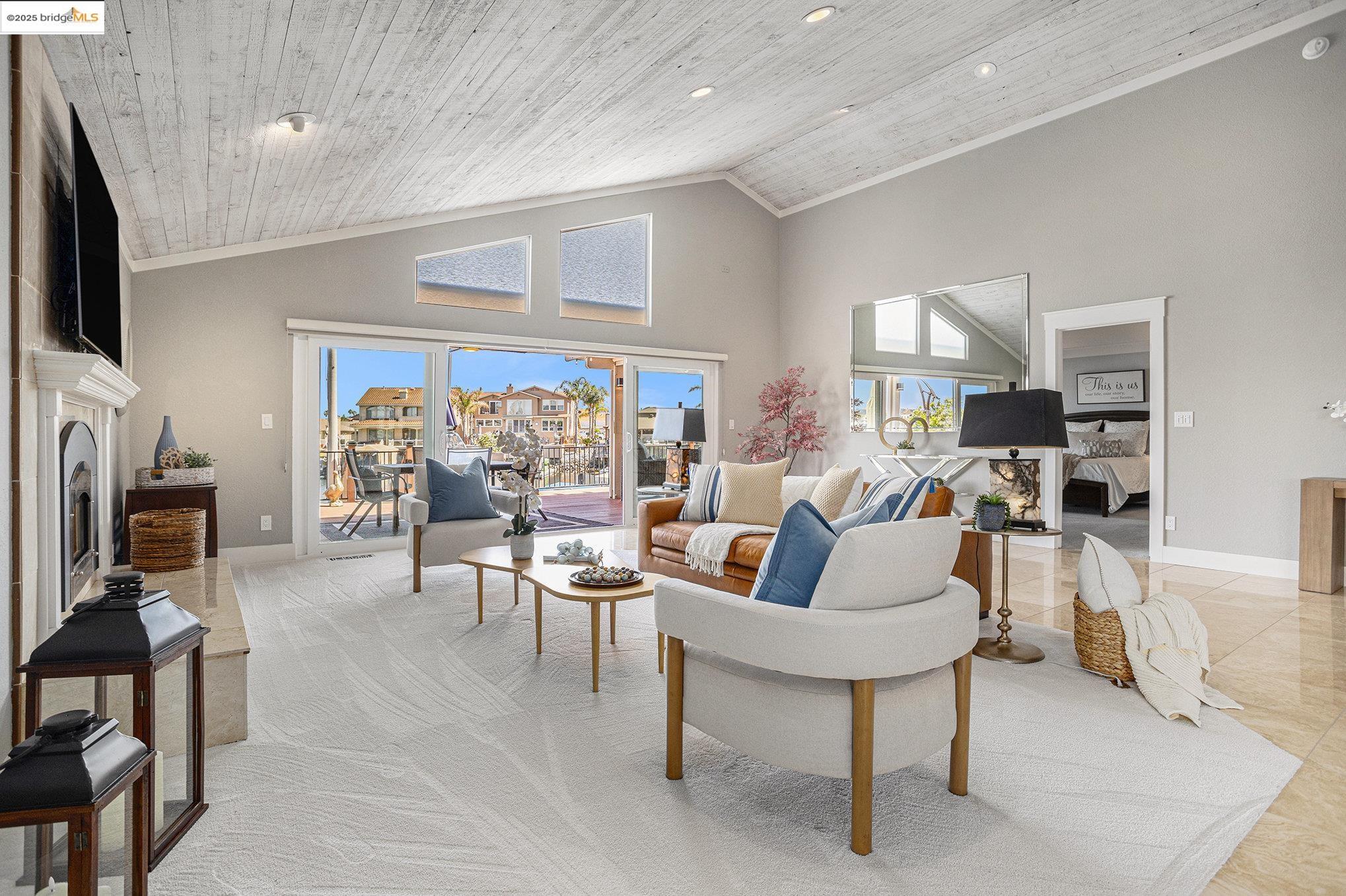 Detail Gallery Image 5 of 42 For 737 Willow Lake Rd, Discovery Bay,  CA 94505 - 3 Beds | 2 Baths