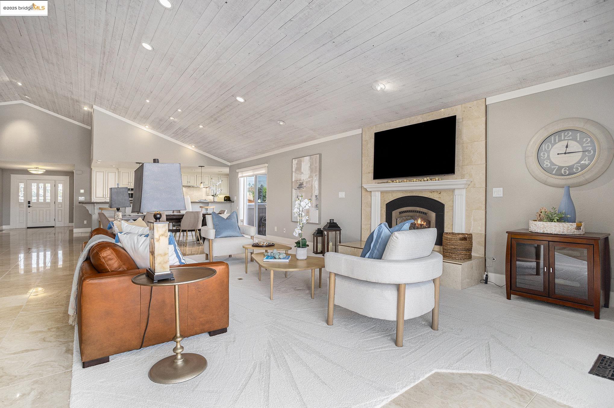 Detail Gallery Image 8 of 42 For 737 Willow Lake Rd, Discovery Bay,  CA 94505 - 3 Beds | 2 Baths