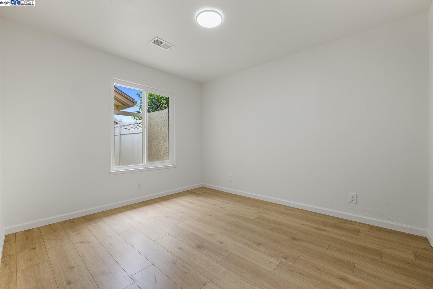 Detail Gallery Image 31 of 48 For 1023 Snowgoose Ln, Manteca,  CA 95337 - 3 Beds | 2 Baths