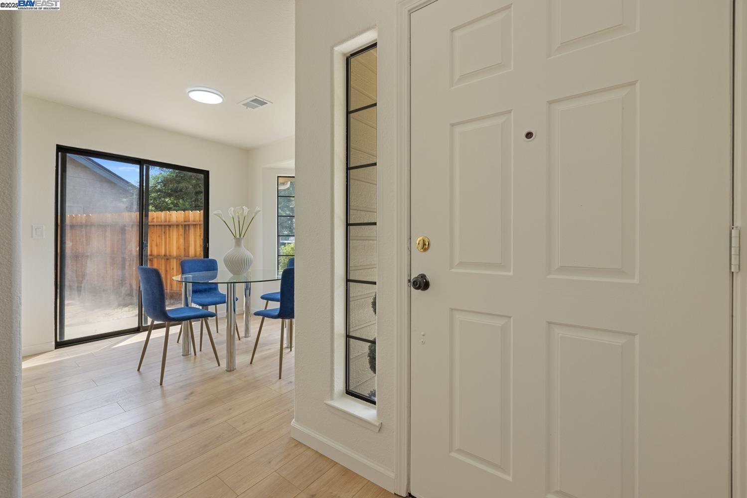 Detail Gallery Image 7 of 48 For 1023 Snowgoose Ln, Manteca,  CA 95337 - 3 Beds | 2 Baths
