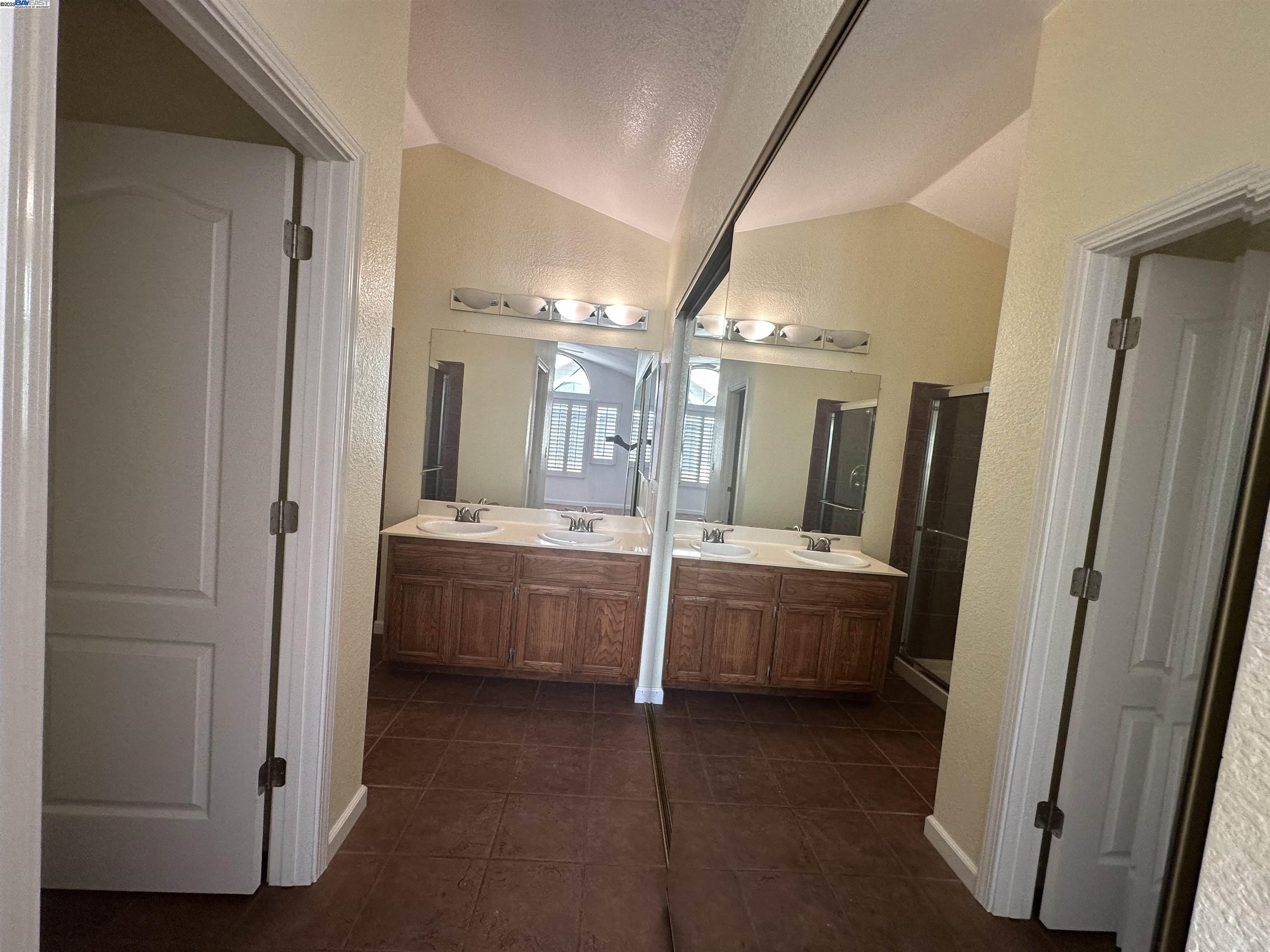 Detail Gallery Image 18 of 20 For 804 Devonwood, Hercules,  CA 94547 - 2 Beds | 2/1 Baths