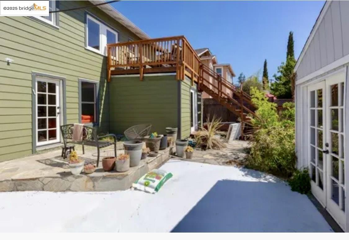 Detail Gallery Image 7 of 7 For 2612 Cole St., Oakland,  CA 94601 - 1 Beds | 1 Baths