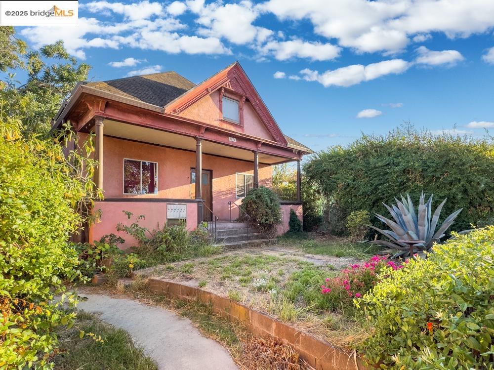 Detail Gallery Image 11 of 23 For 1614 Russell Street, Berkeley,  CA 94703 - – Beds | – Baths