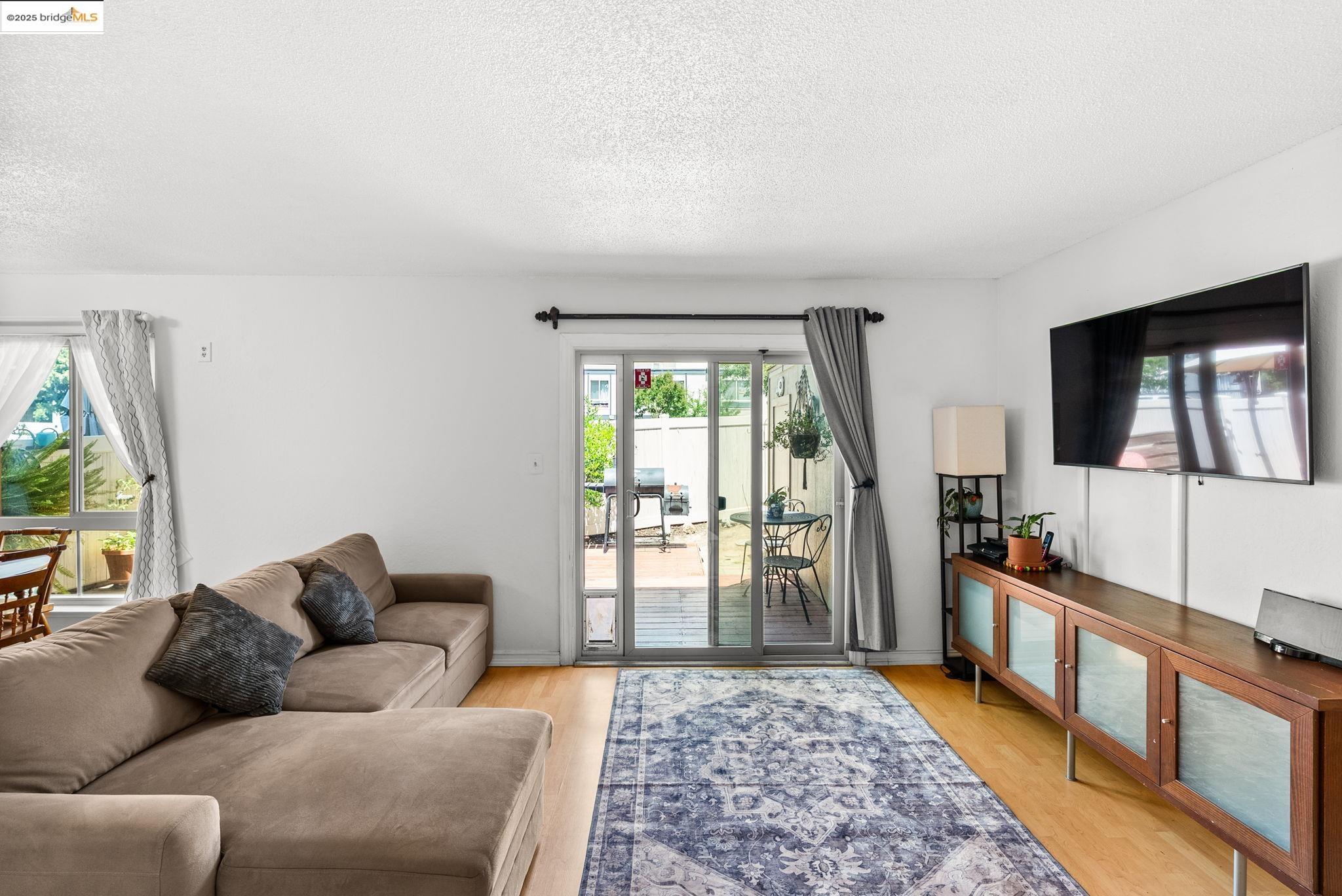 Photo #11: 41098084 Listing: Photo #11